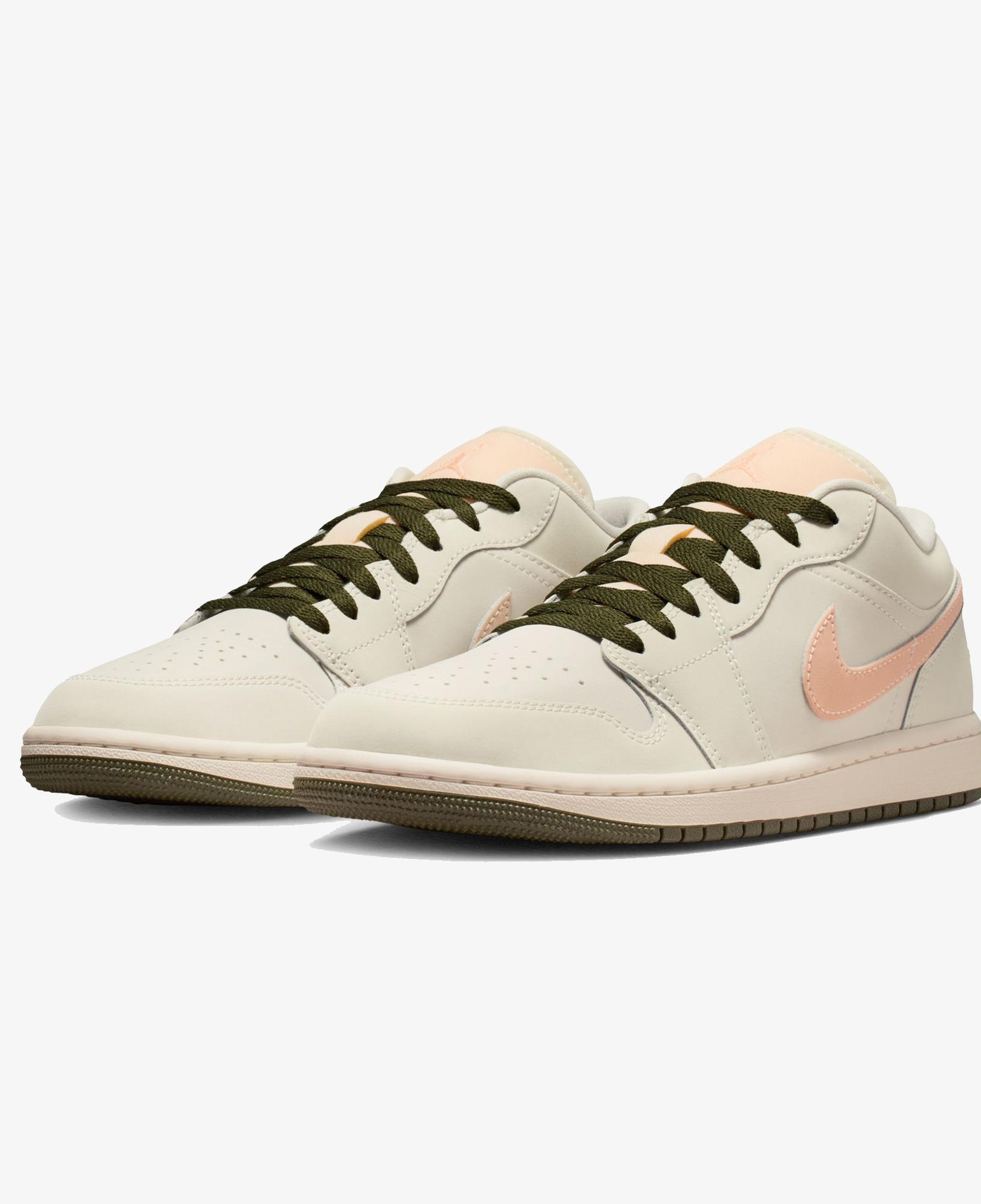 Jordan Air 1 Low Kadın Krem Rengi Spor Ayakkabı