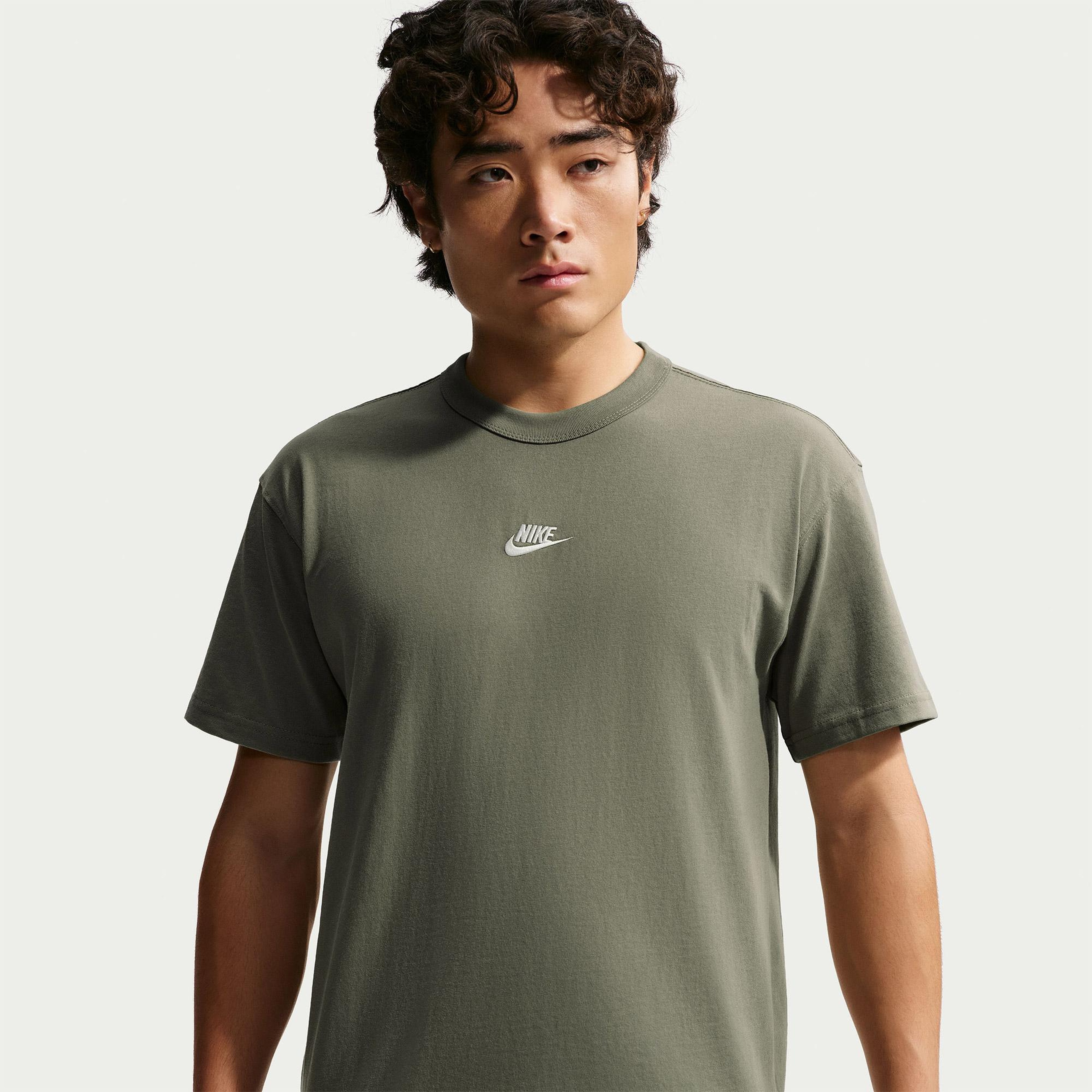 Nike Premium Essantial Erkek Yeşil T-Shirt