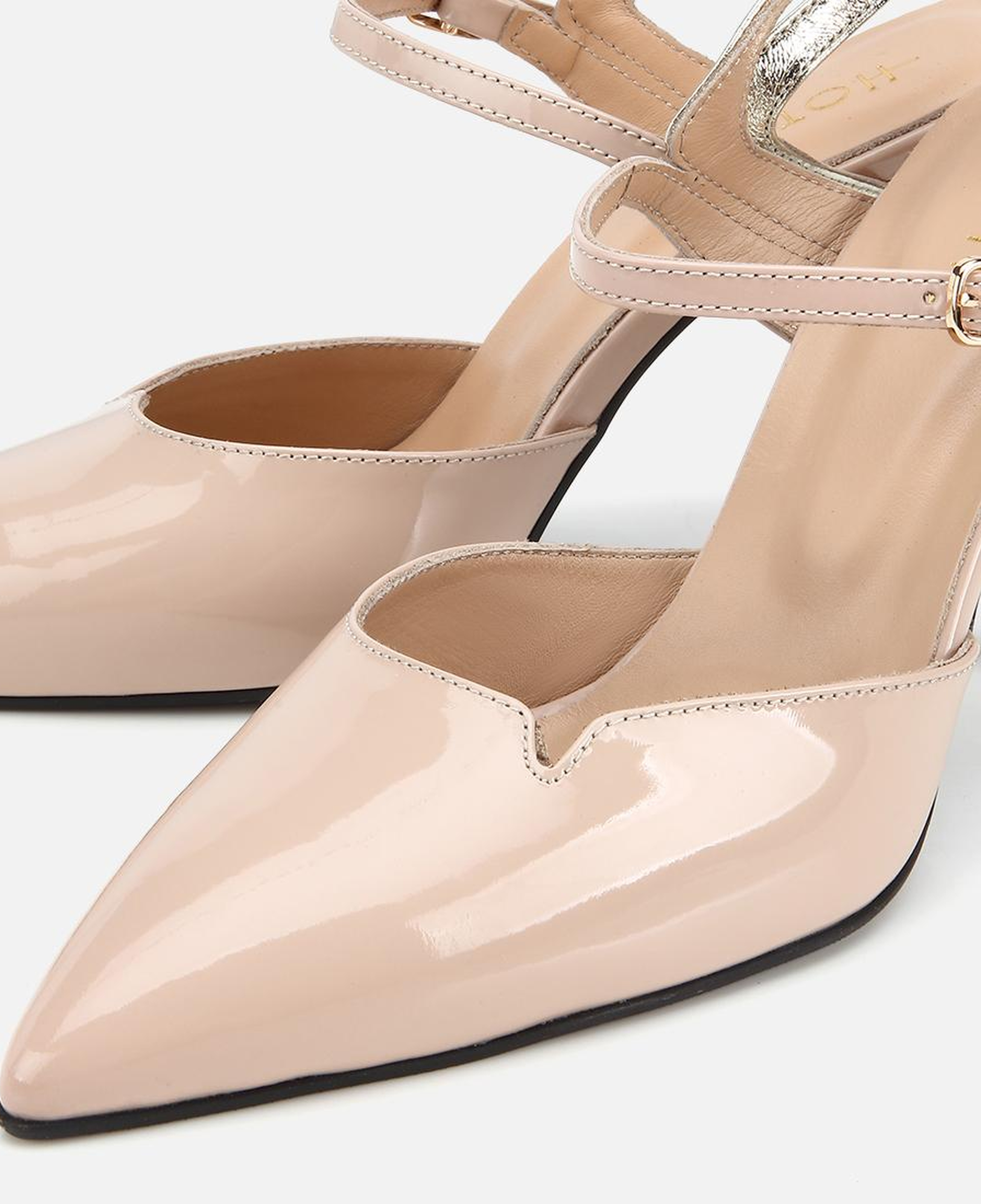 Kadın Deri Rugan Bej Bilekte Bağlamalı Gold İnce Topuklu Stiletto