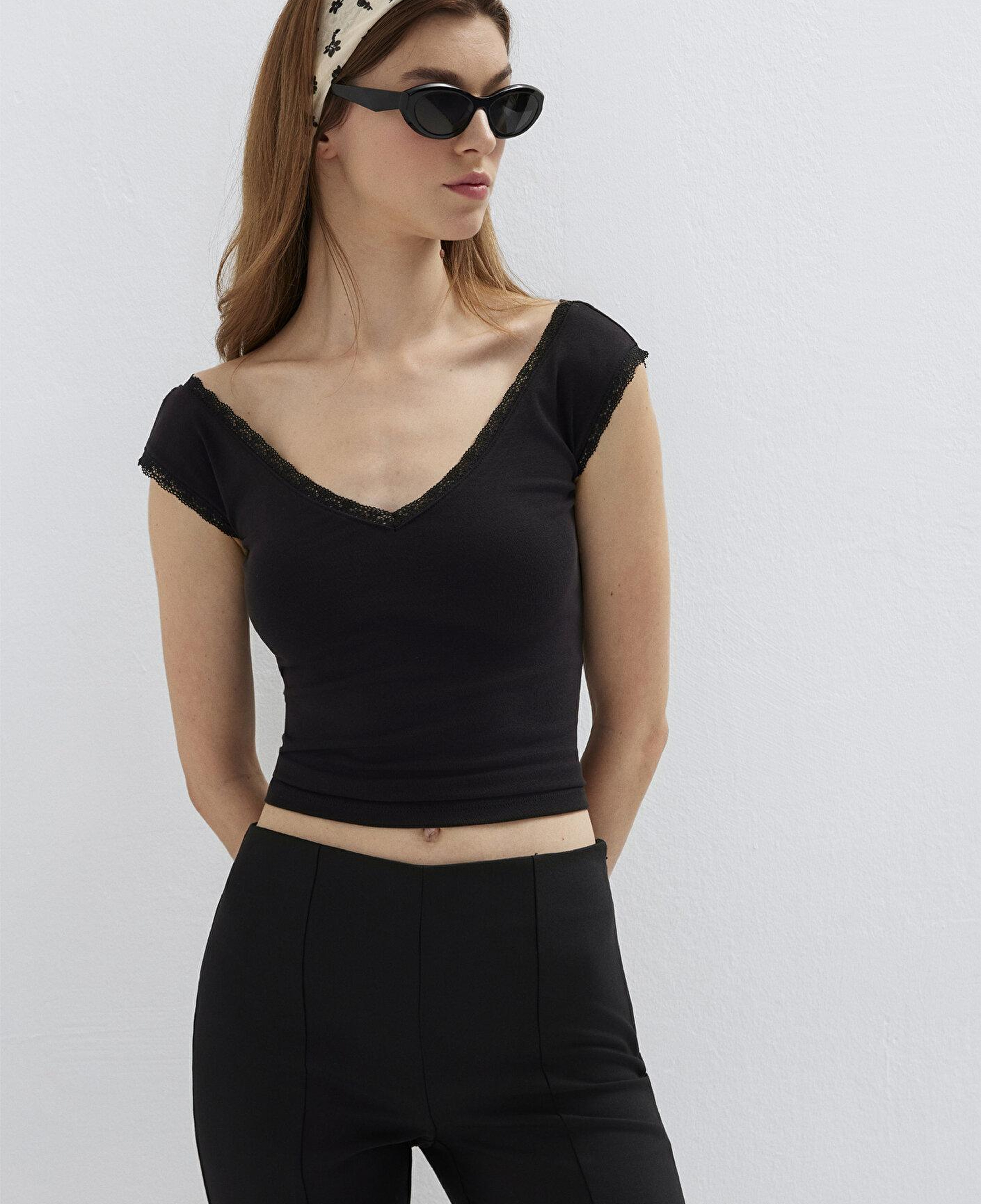 Mavi Siyah Tişört Fitted / Vücuda Oturan Kesim 1614390-900