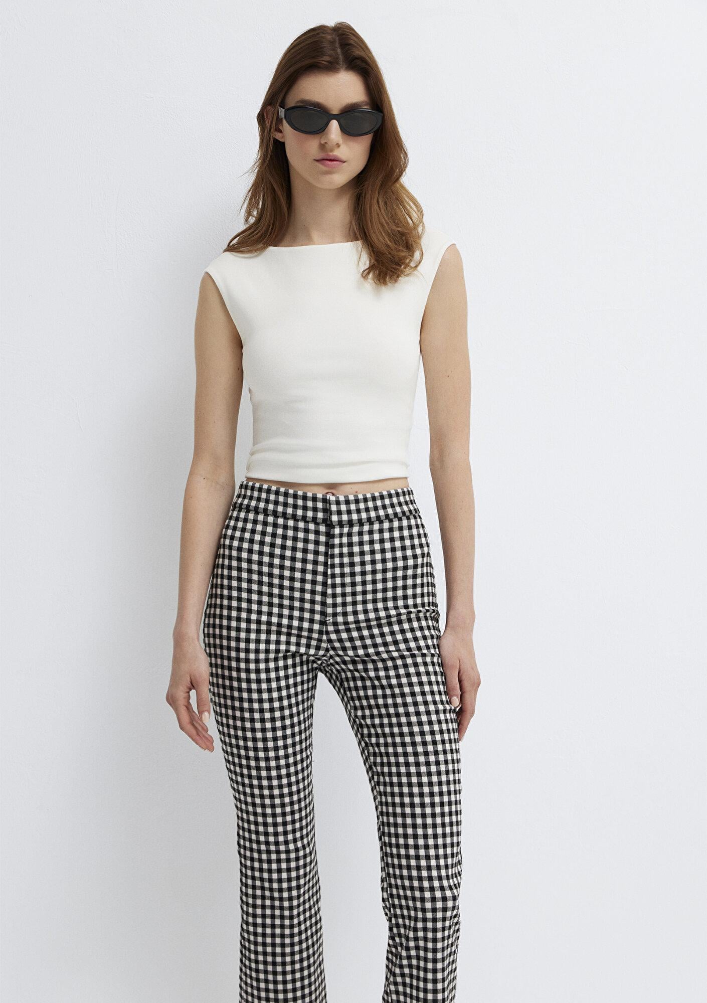 Mavi Ekru Crop Tişört Fitted / Vücuda Oturan Kesim 1614384-70057