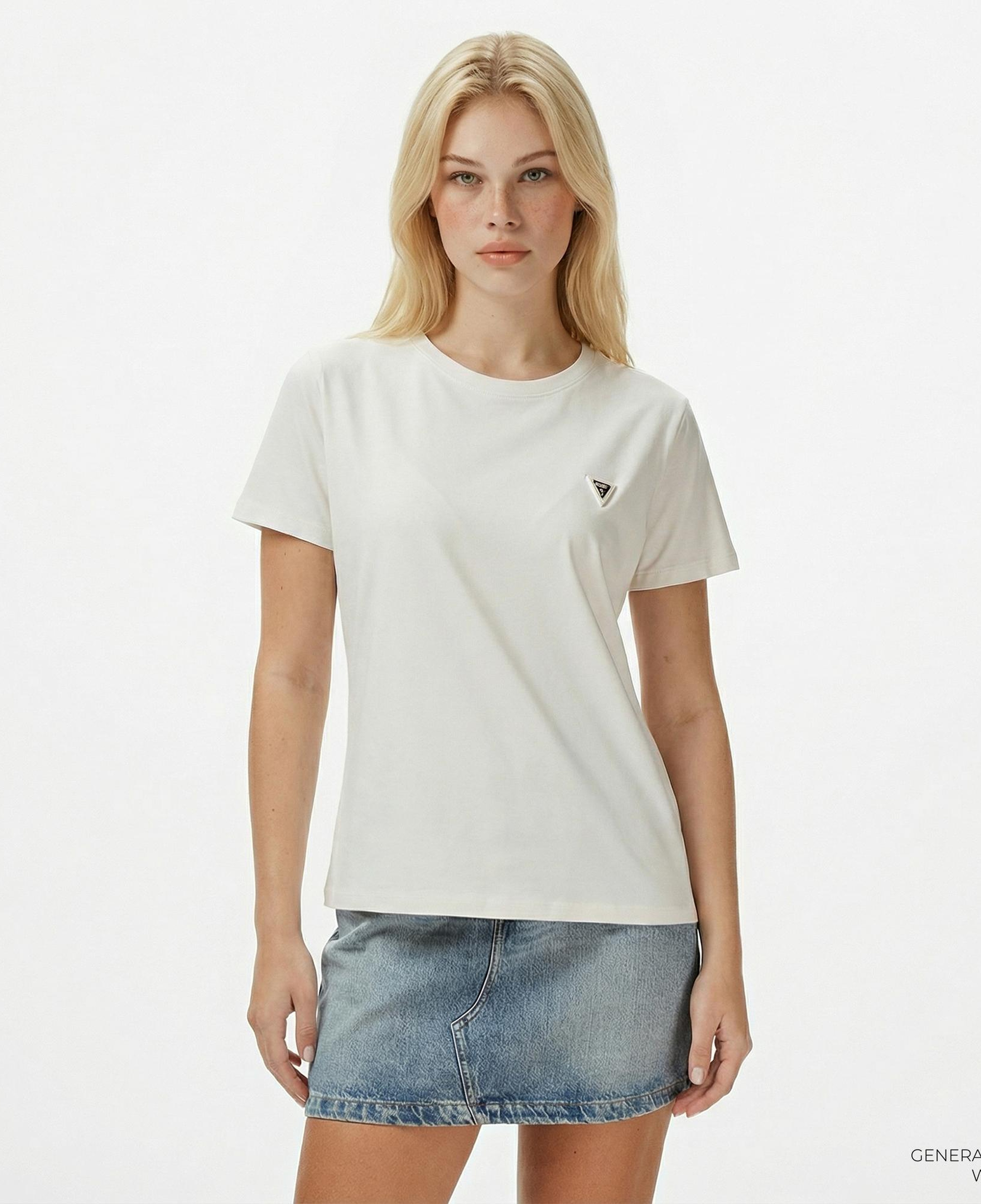 Guess Colette Oversize Fit Kadın Krem Rengi T-Shirt