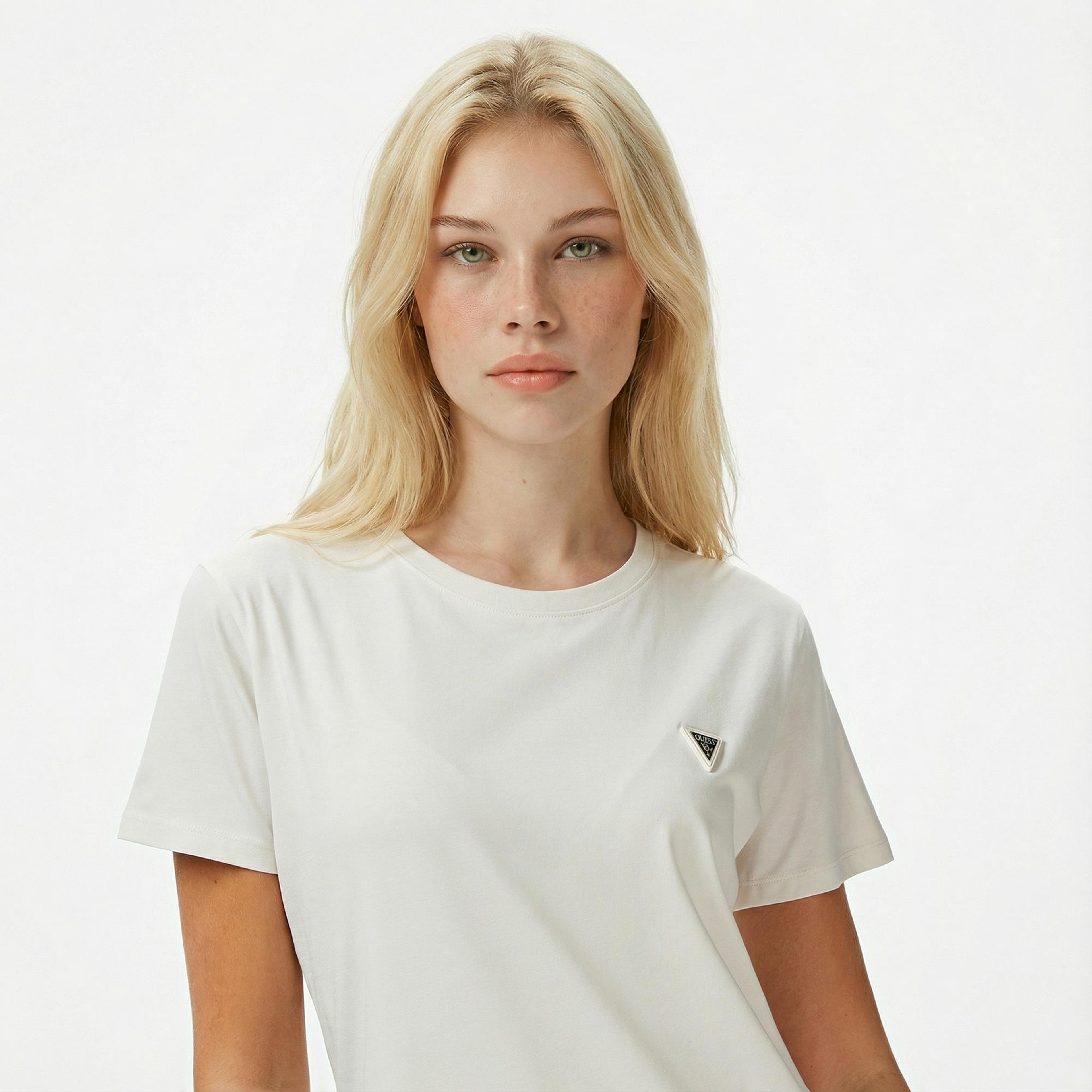Guess Colette Oversize Fit Kadın Krem Rengi T-Shirt