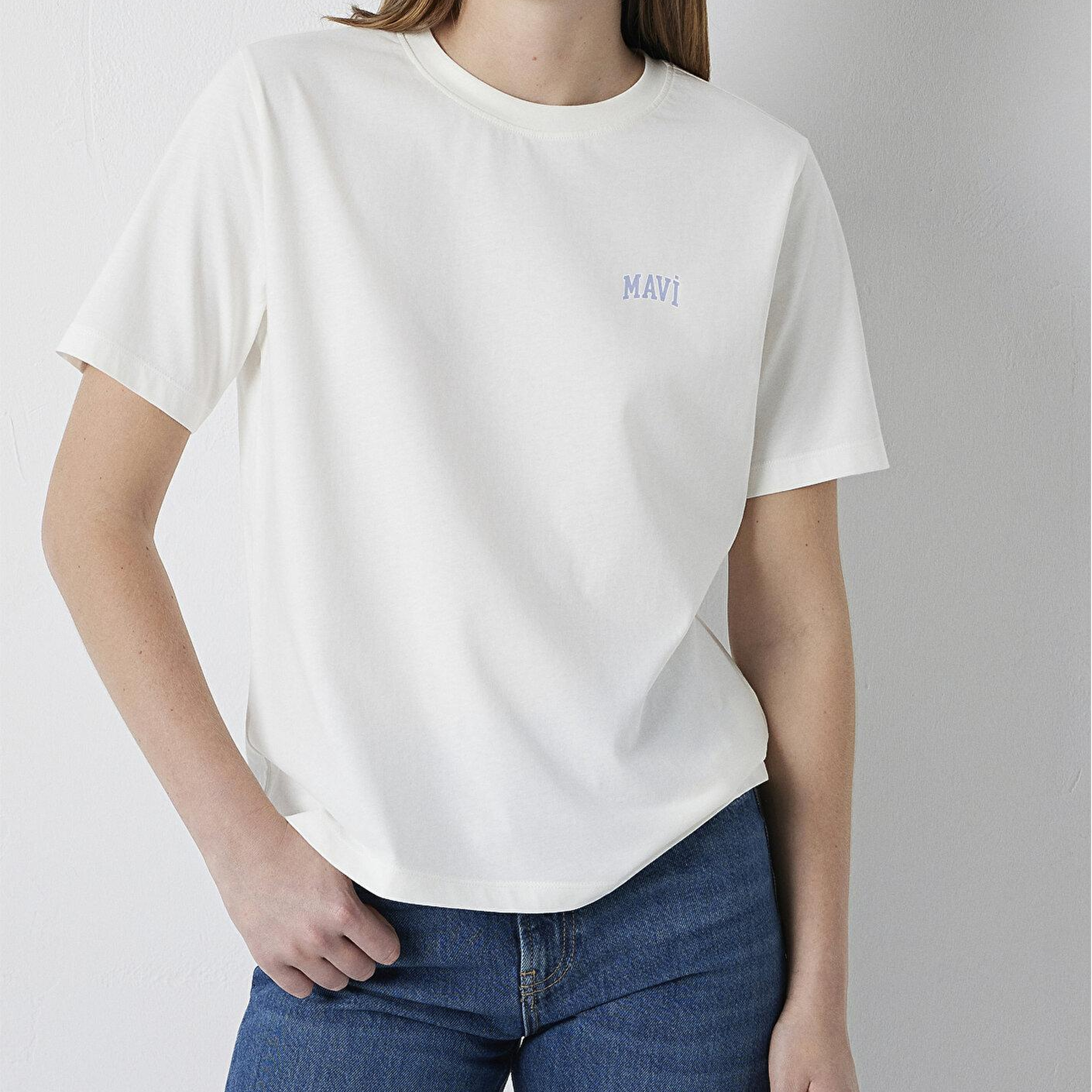 Mavi Mavi Logo Baskılı Ekru Tişört Regular Fit / Normal Kesim 1611900-80194