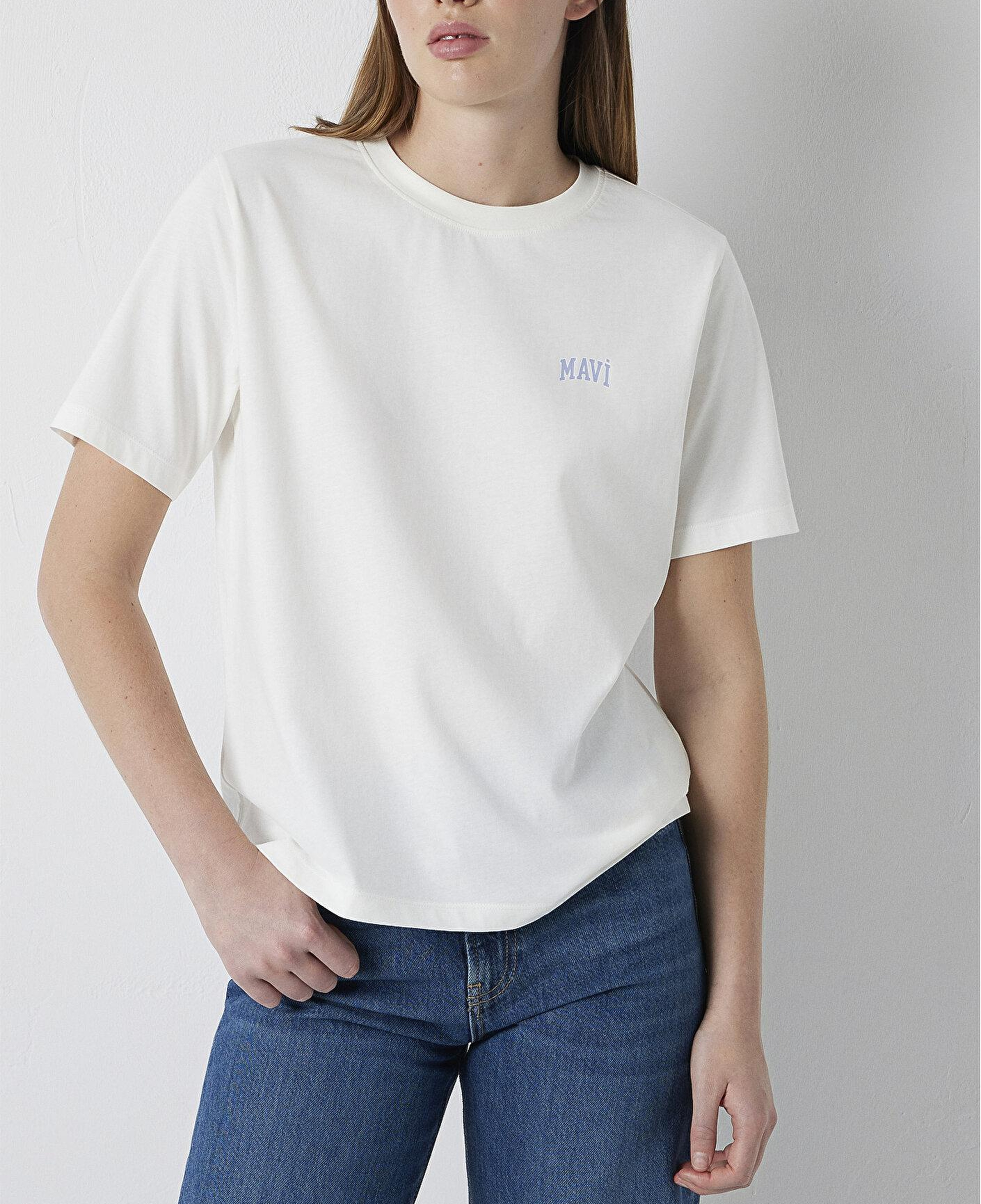 Mavi Mavi Logo Baskılı Ekru Tişört Regular Fit / Normal Kesim 1611900-80194