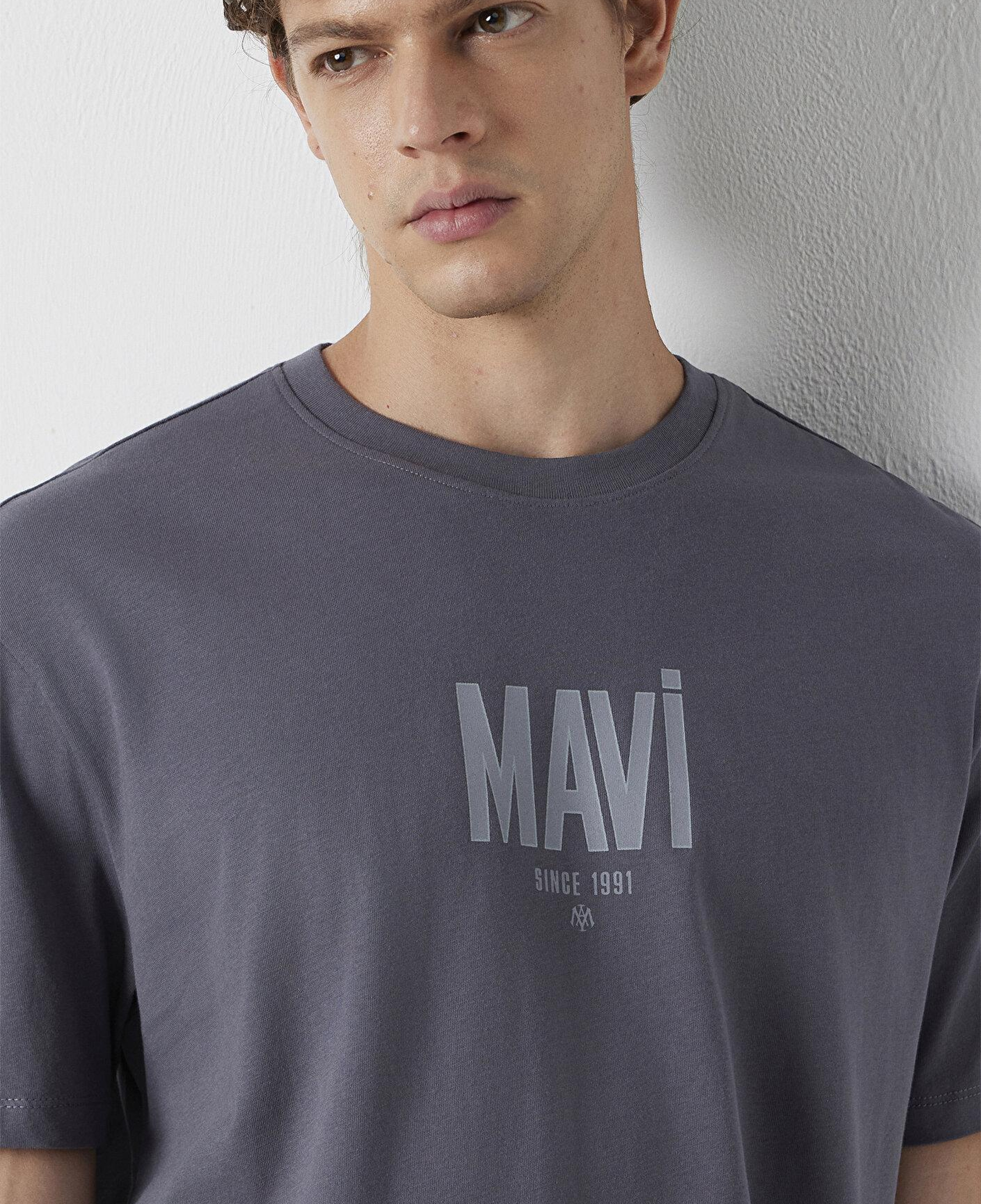 Mavi Mavi Logo Baskılı Gri Tişört Loose Fit / Bol Rahat Kesim 0613570-85540