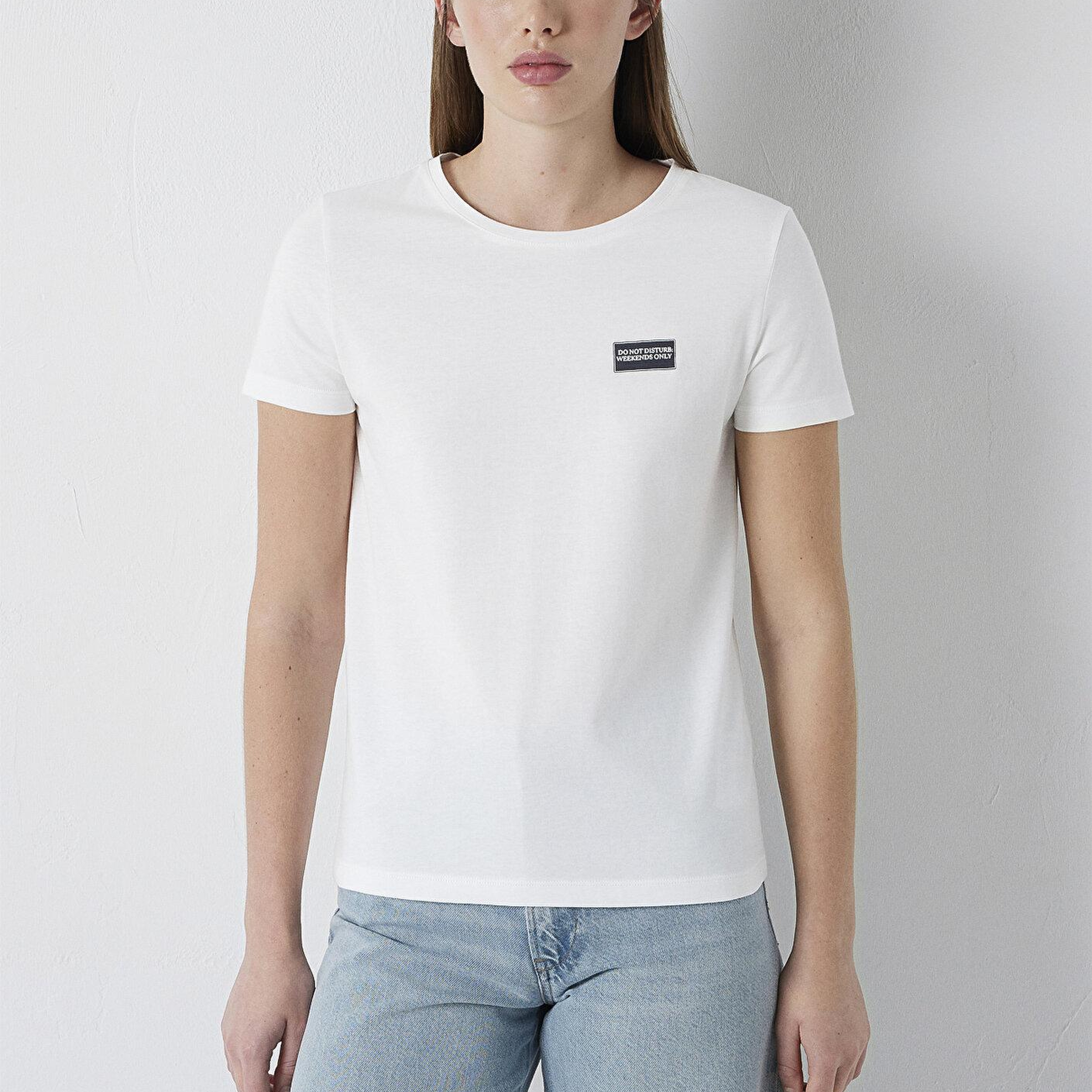 Mavi Slogan Baskılı Ekru Tişört Semi Slim Fit / Yarı Dar Kesim 1614262-70057