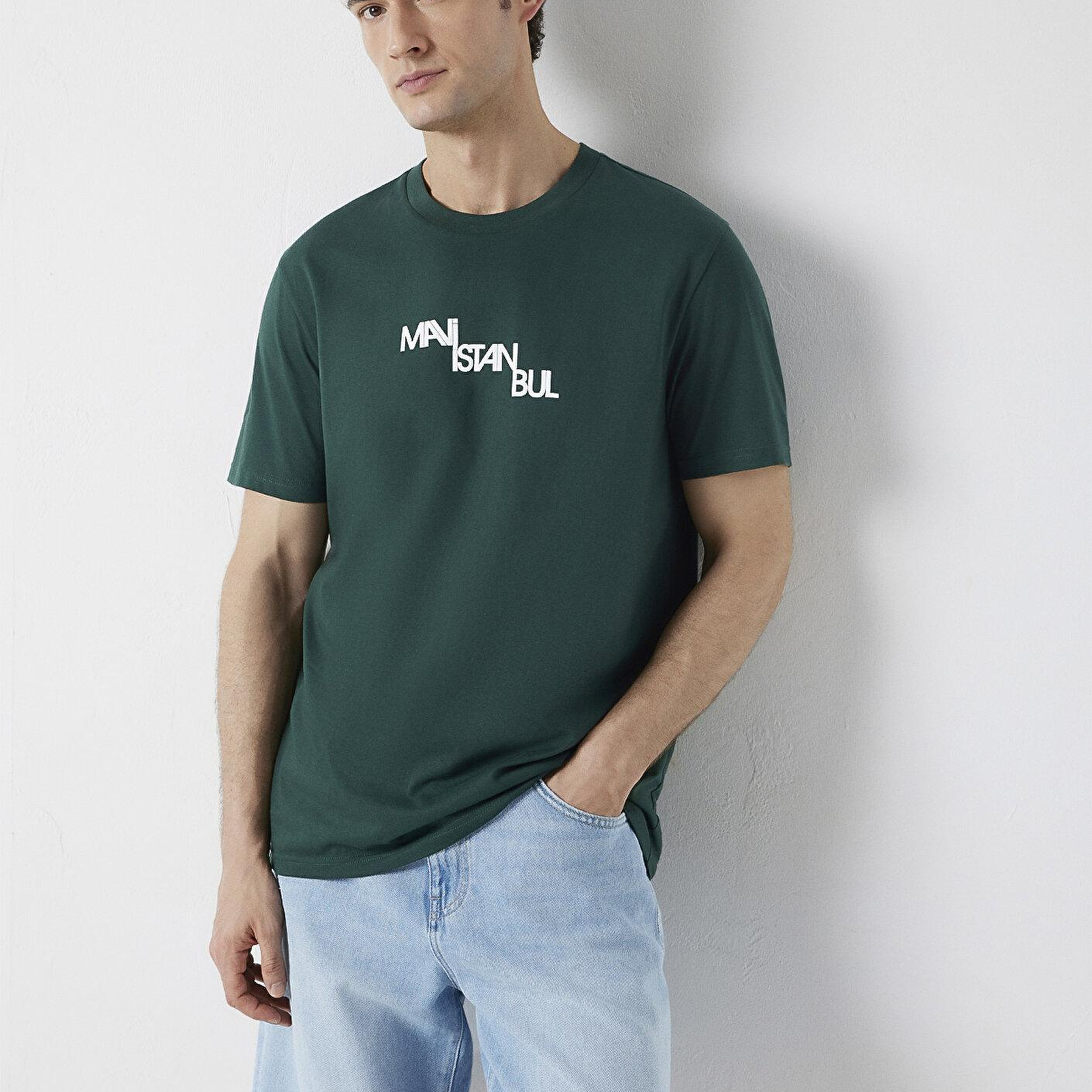 Mavi İstanbul Baskılı Yeşil Tişört Regular Fit / Normal Kesim 0612274-85173