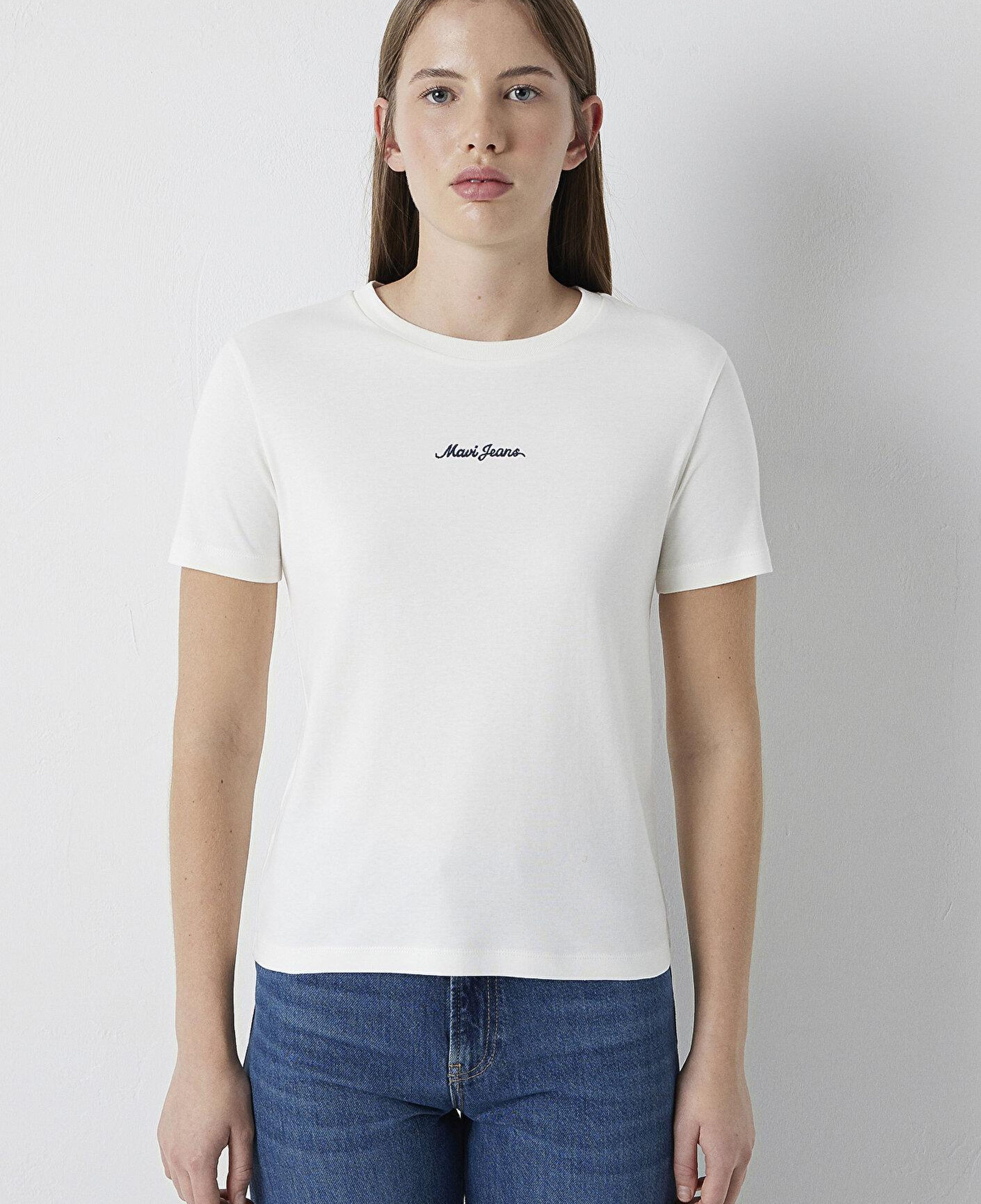 Mavi Mavi Logo Baskılı Ekru Tişört Slim Fit / Dar Kesim 1614201-80194