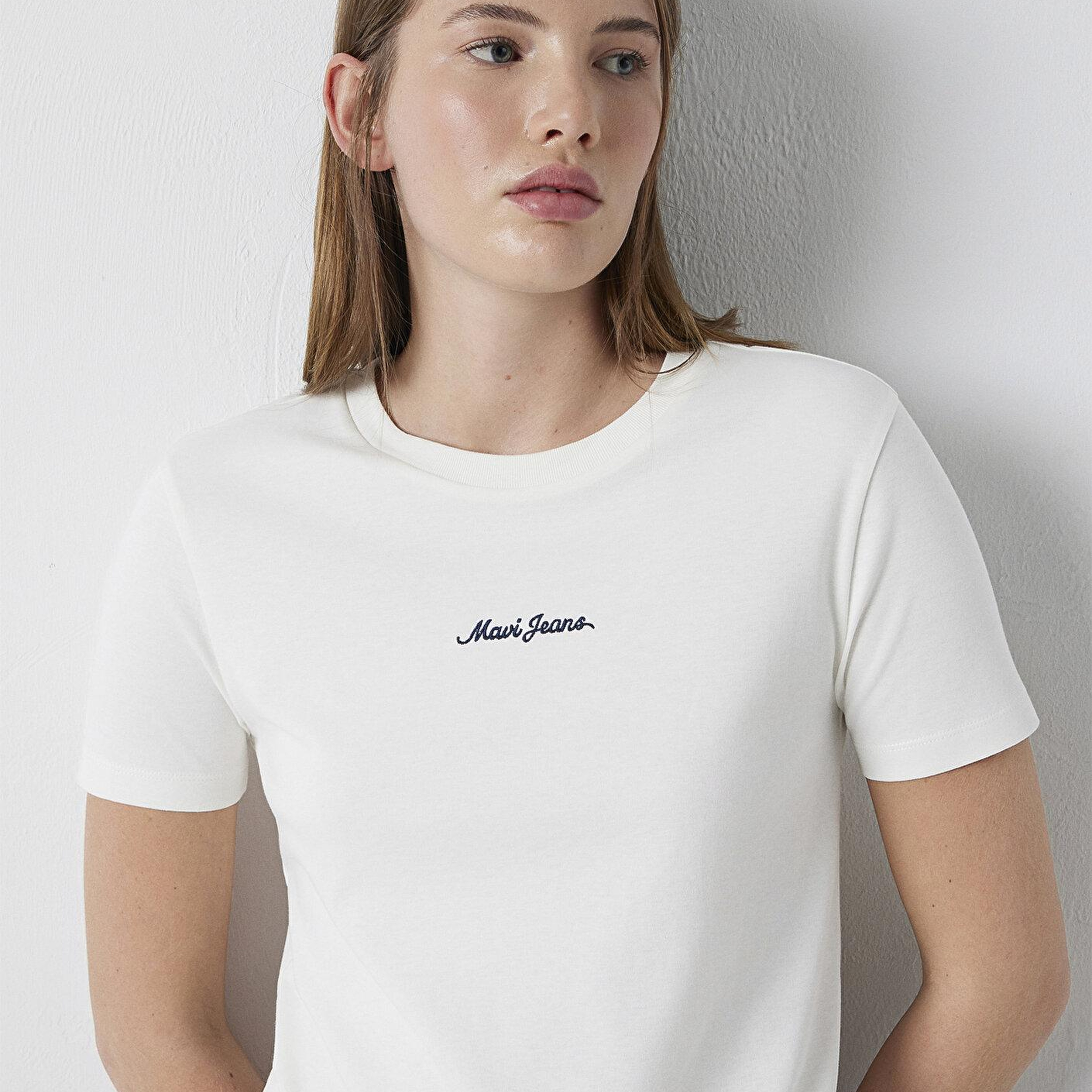 Mavi Mavi Logo Baskılı Ekru Tişört Slim Fit / Dar Kesim 1614201-80194