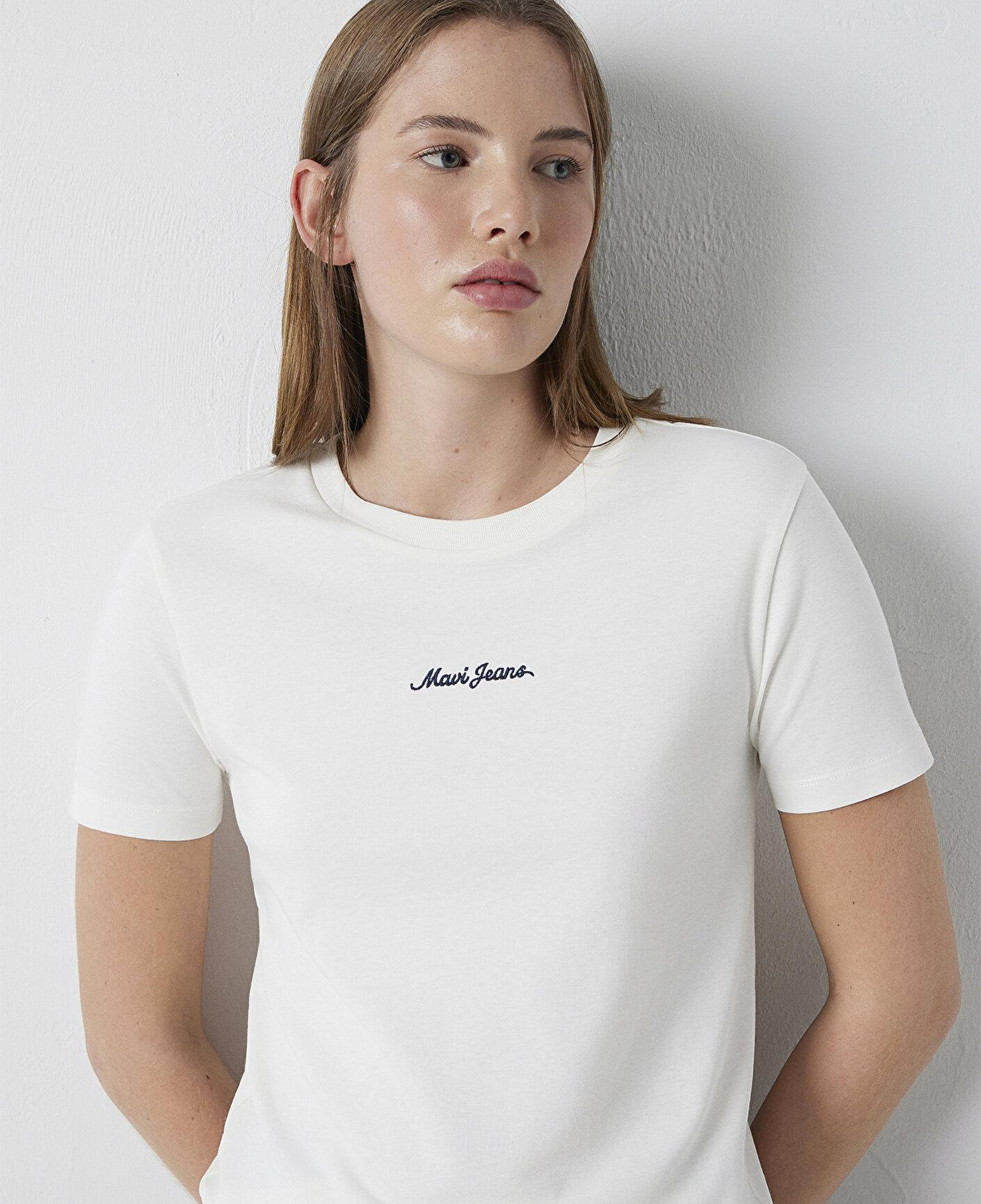 Mavi Mavi Logo Baskılı Ekru Tişört Slim Fit / Dar Kesim 1614201-80194