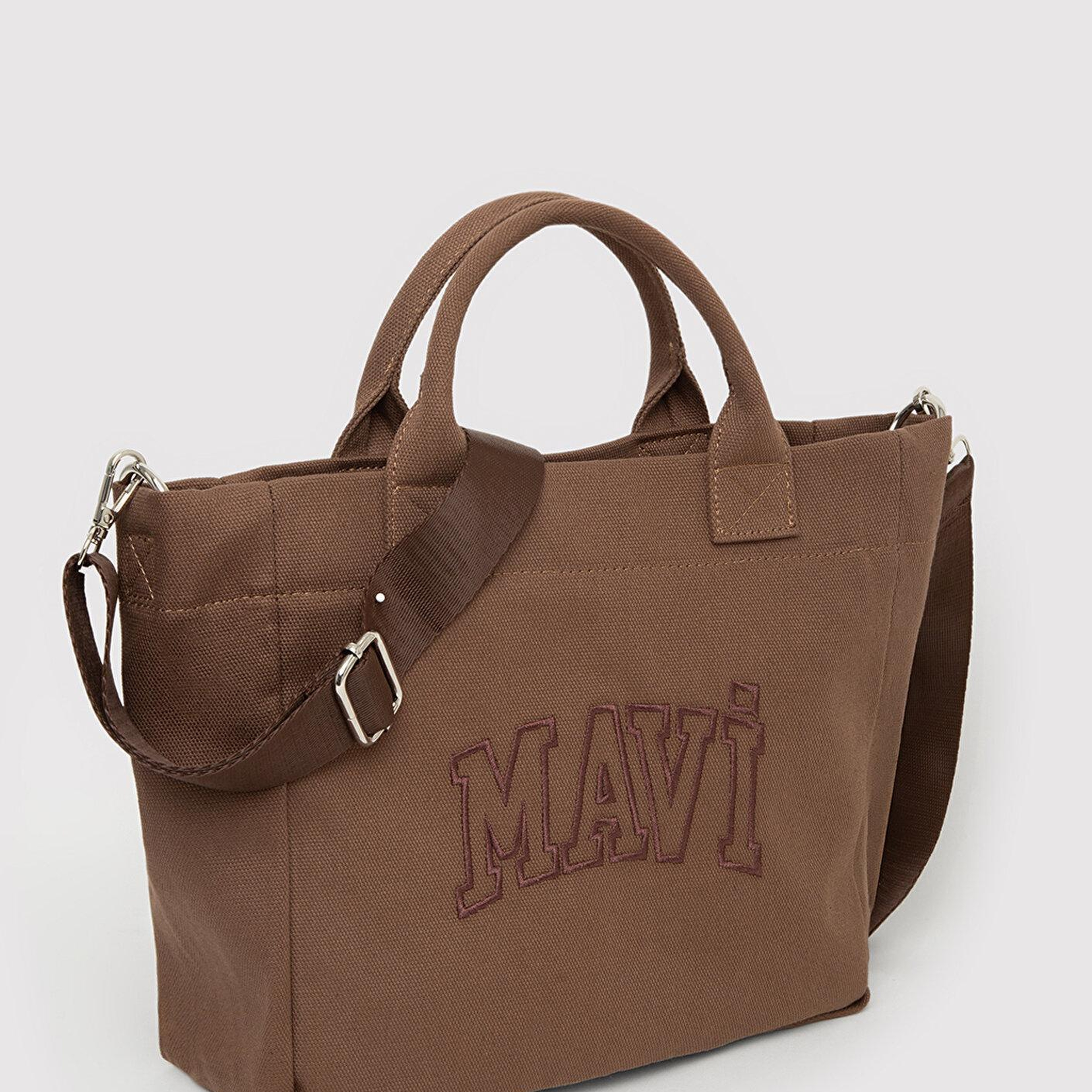 Mavi Mavi Logo Nakışlı Kahverengi Omuz Çantası 1914358-70381