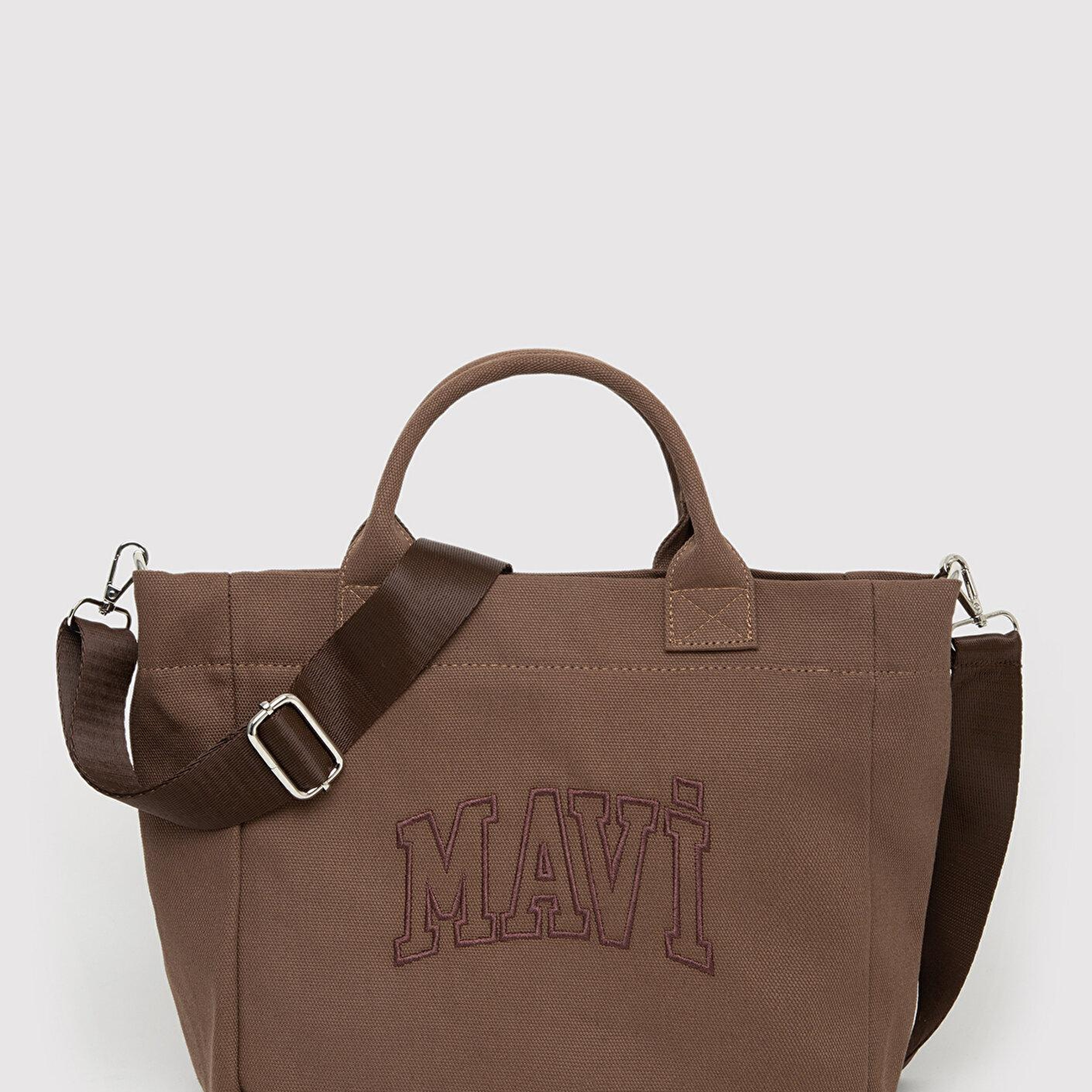 Mavi Mavi Logo Nakışlı Kahverengi Omuz Çantası 1914358-70381