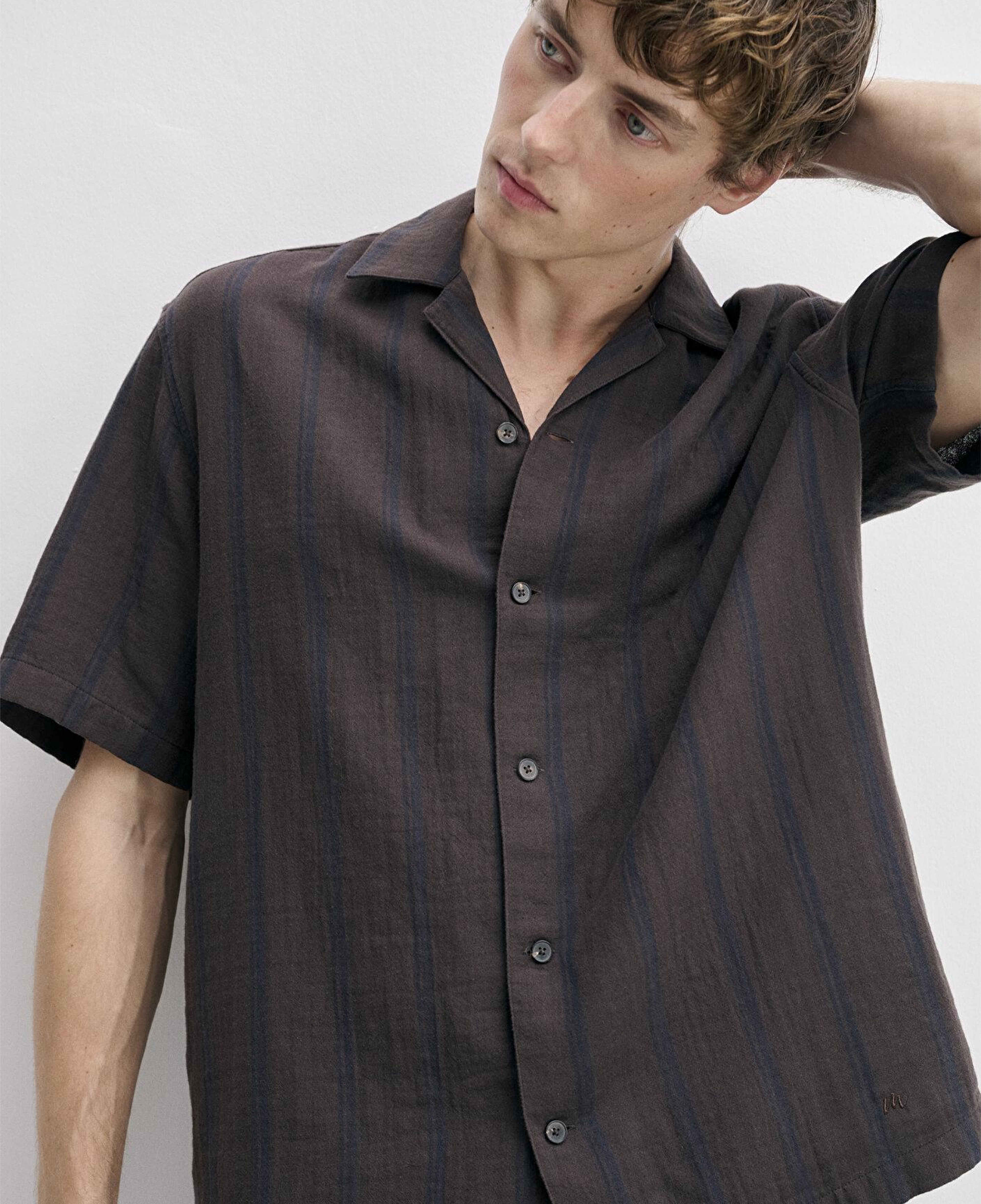 Mavi Çizgili Kısa Kollu Kahverengi Gömlek Loose Fit / Bol Rahat Kesim 0212147-91768