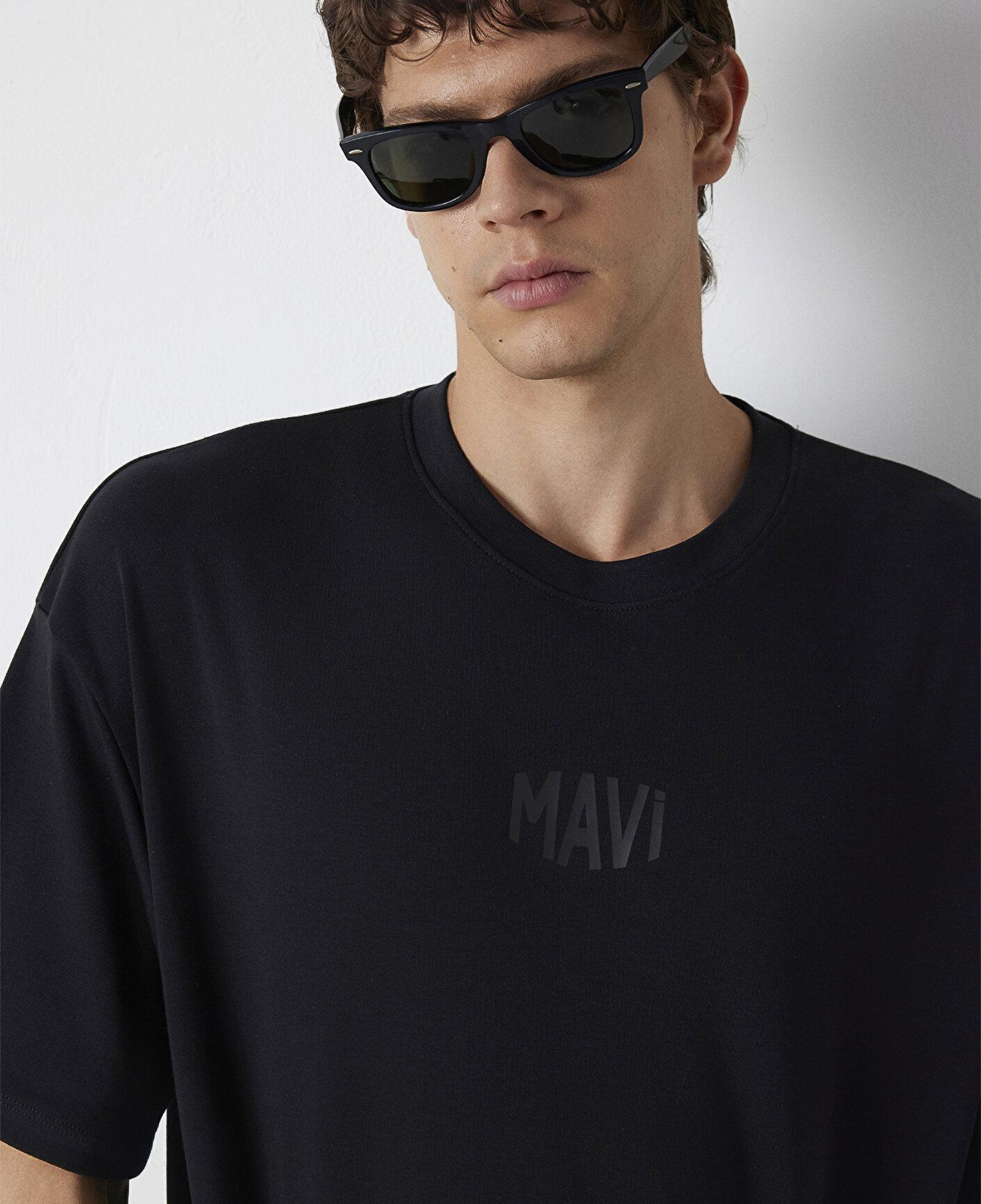 Mavi Mavi Logo Baskılı Siyah Tişört Oversize / Geniş Kesim 0613581-900