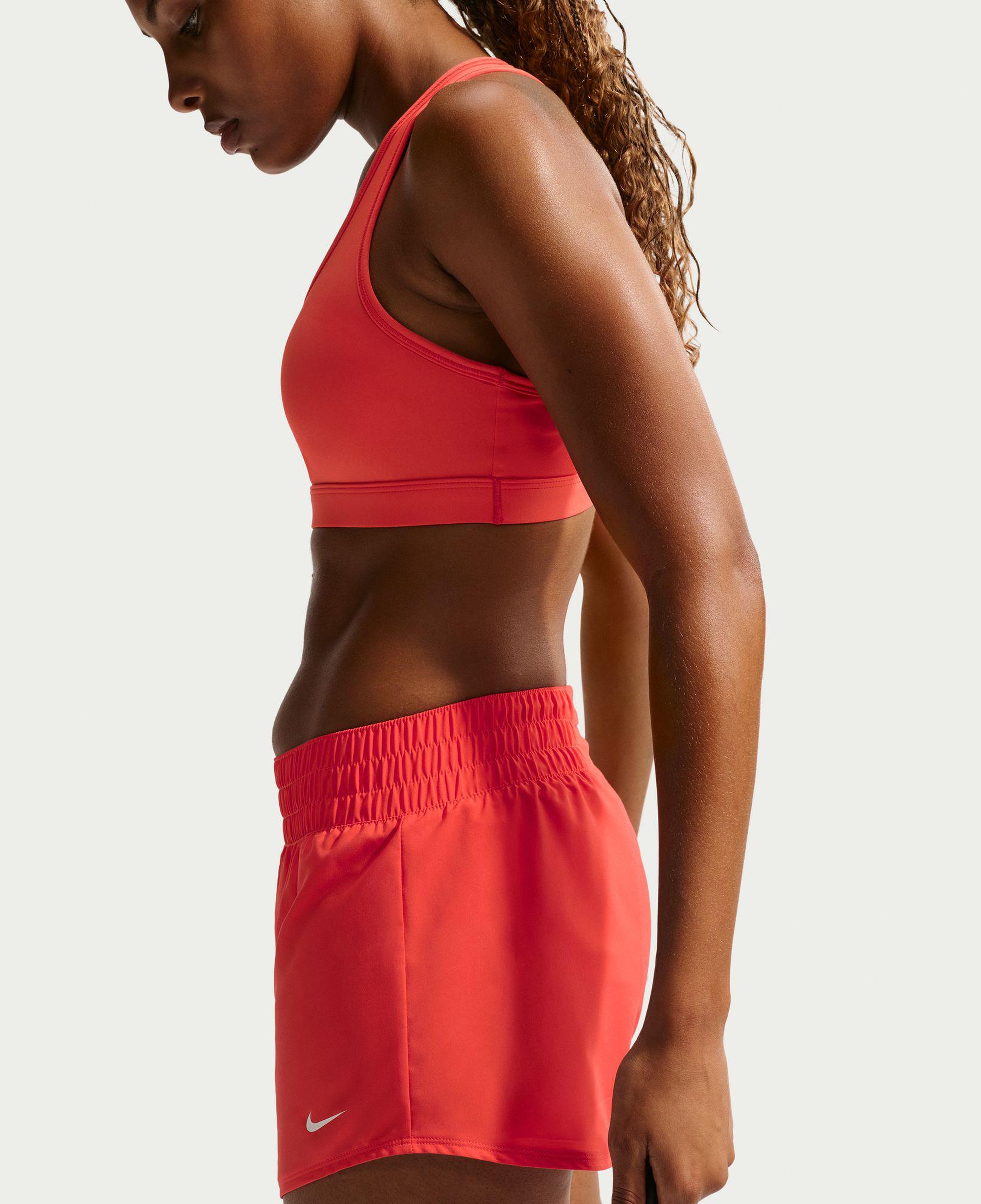 Nike One Dri-Fit Mid-Rise 8cm Kadın Kırmızı Şort