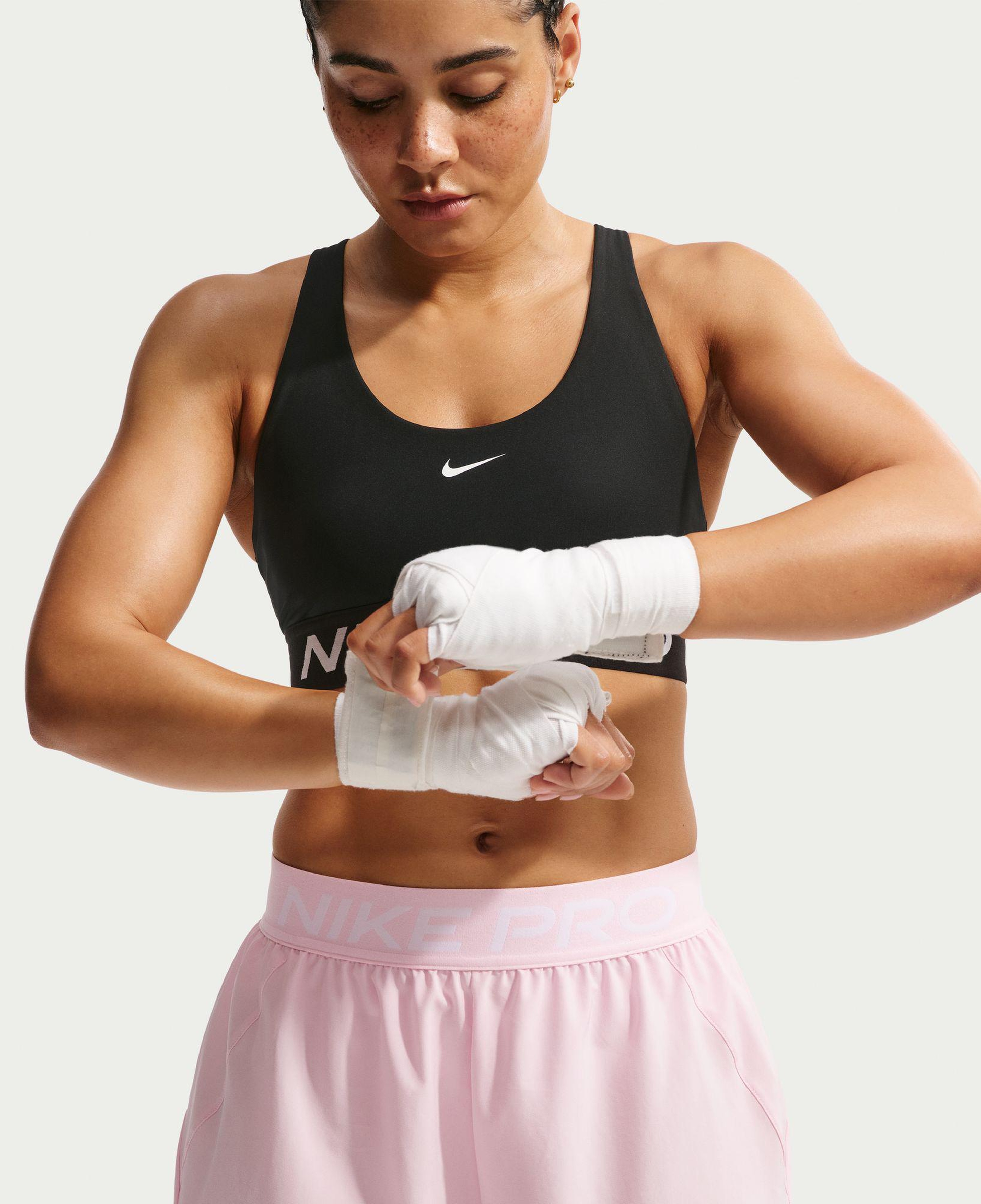 Nike Pro Dri-Fit 365 8 cm Woven Kadın Pembe Şort