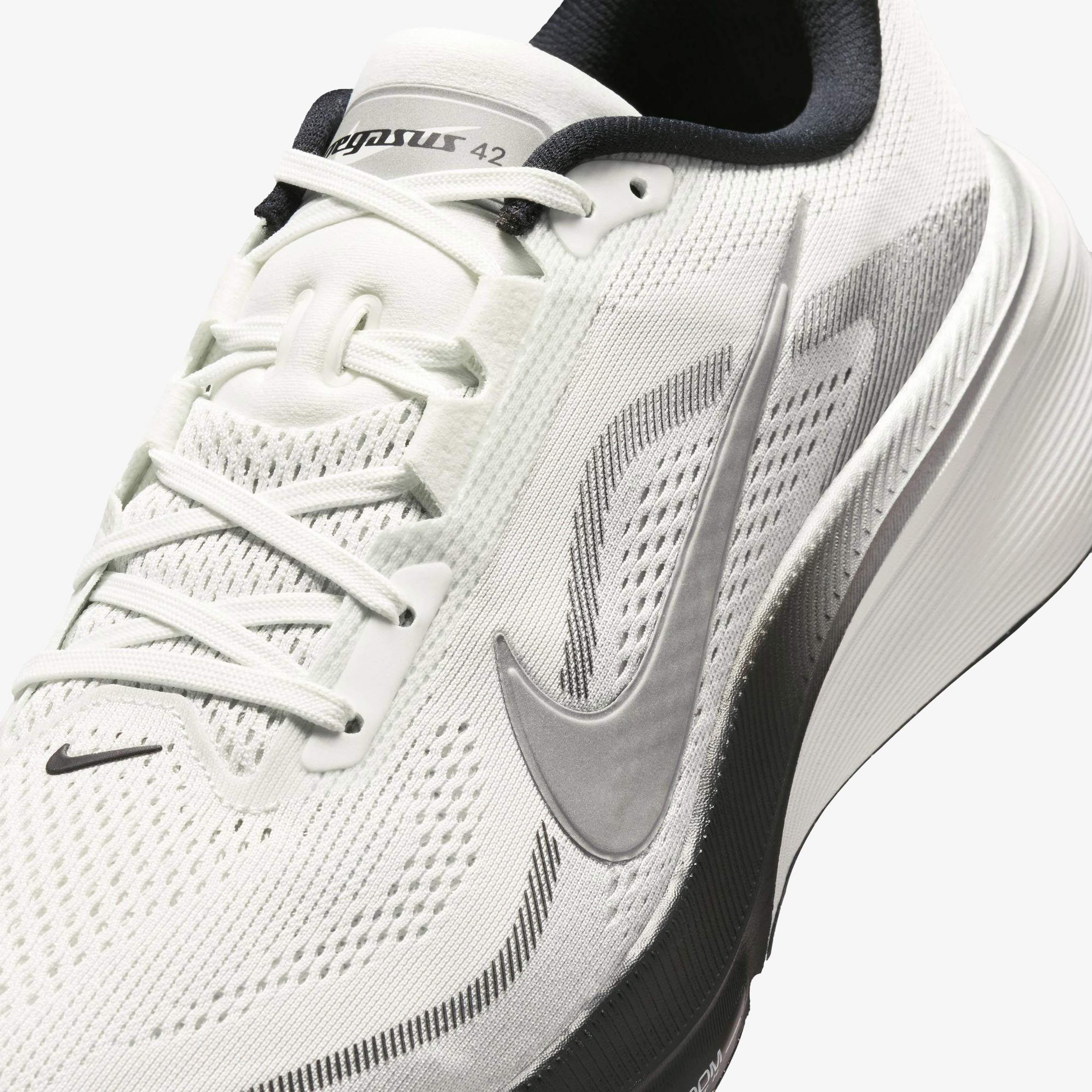 Nike Air Zoom Pegasus 42 Erkek Gri Spor Ayakkabı