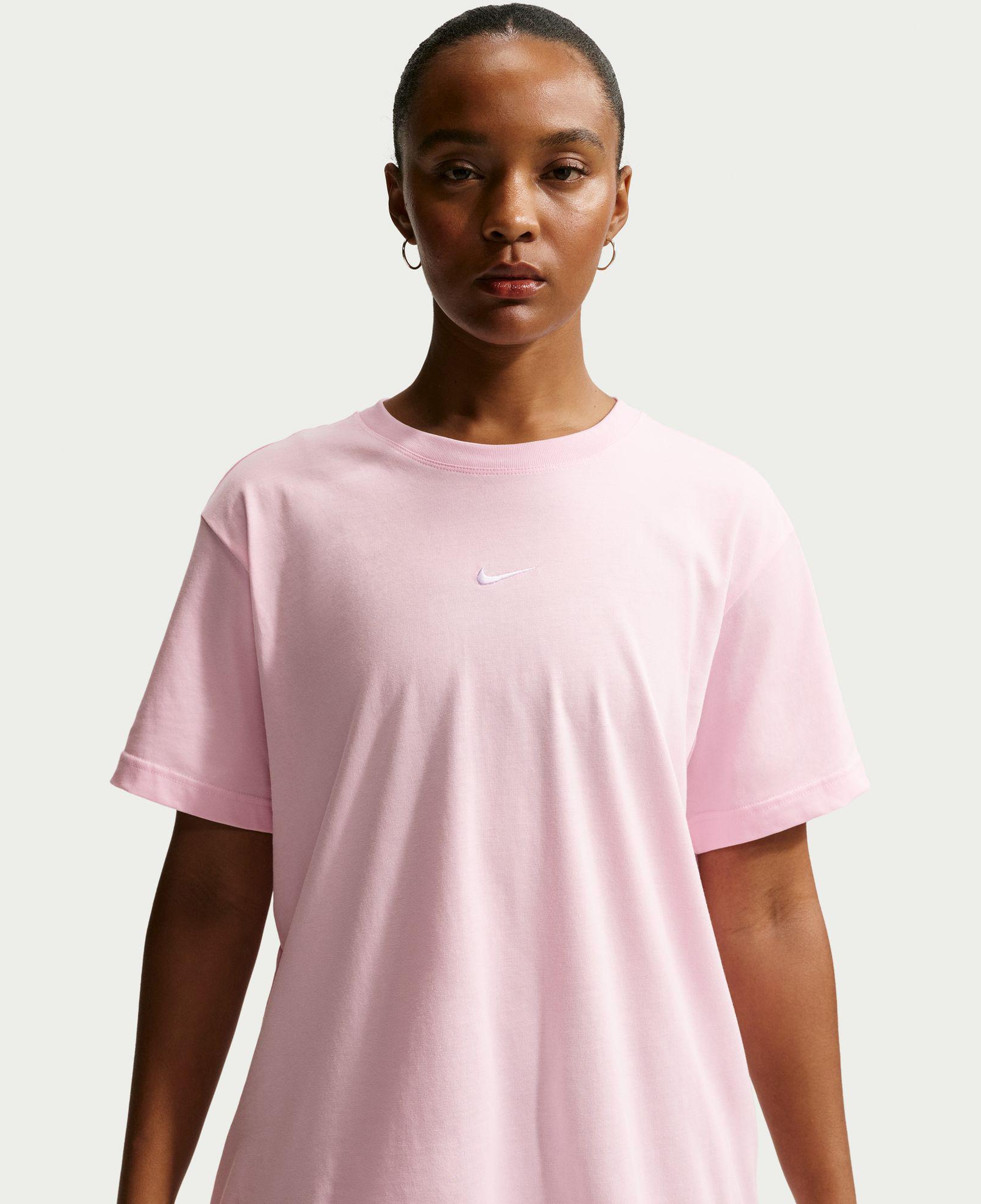 Nike Sportswear Classic Kadın Pembe T-Shirt