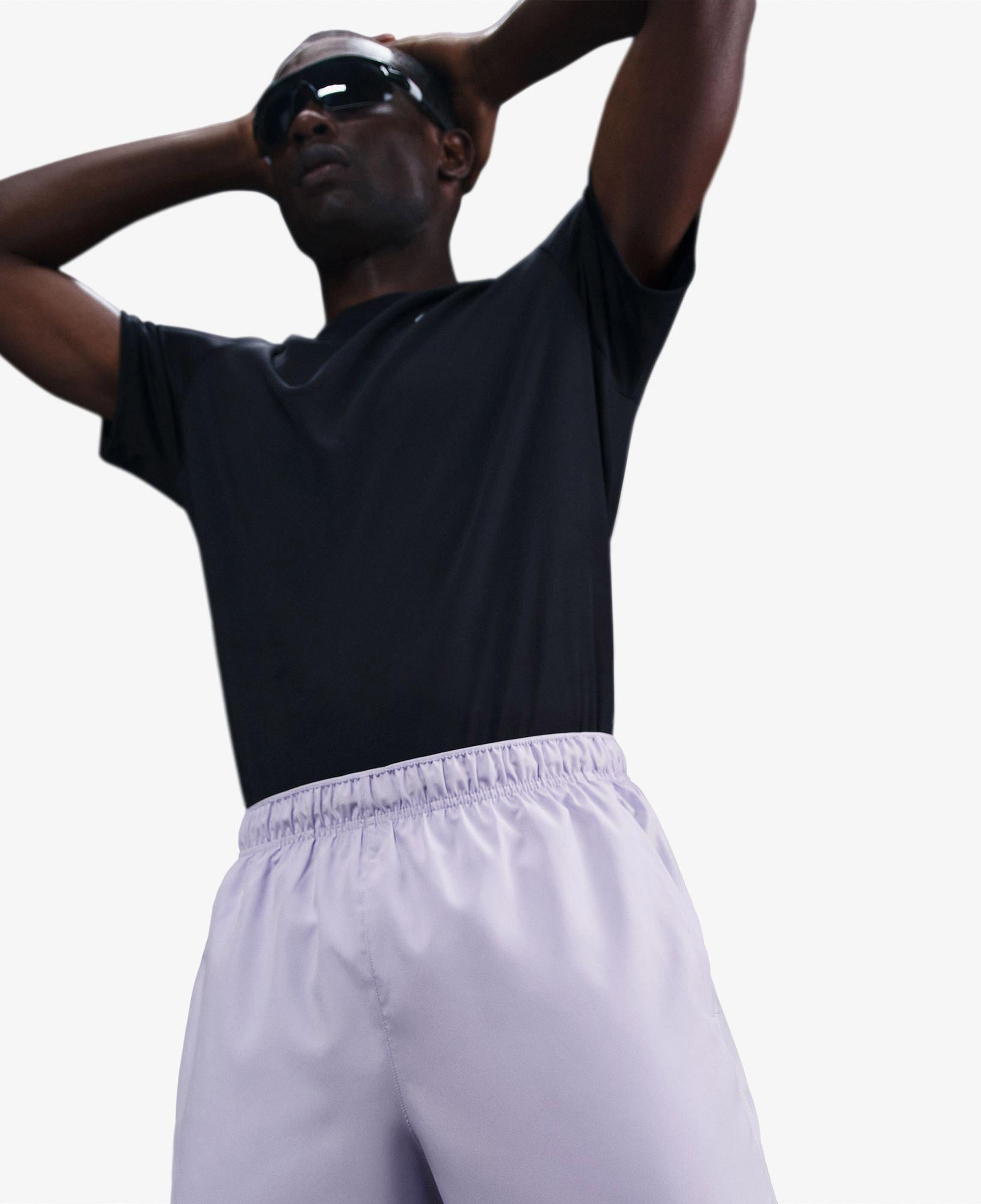 Nike Dri-Fit Challenger 18 cm Erkek Lila Şort