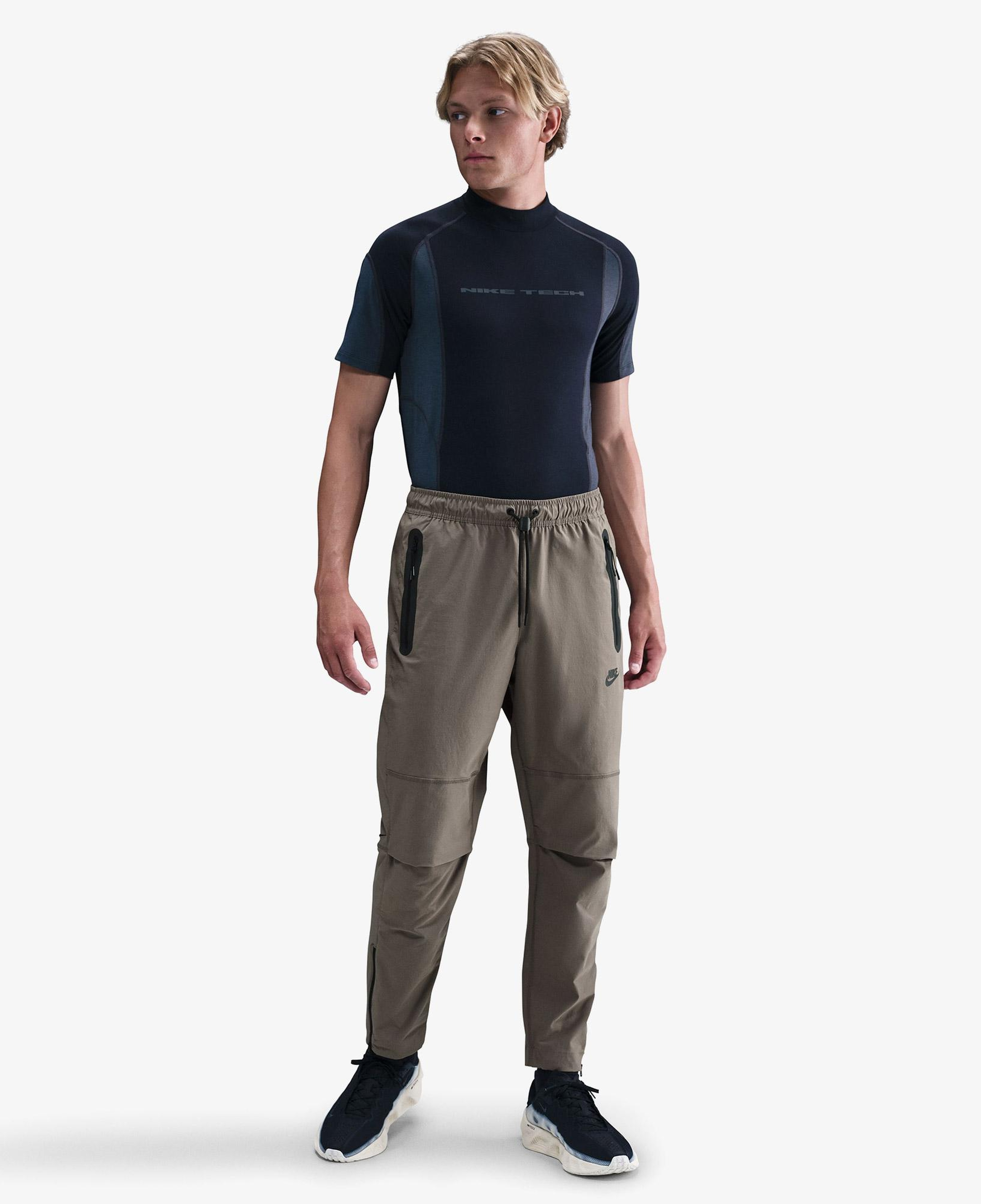 Nike Tech Woven Erkek Kahverengi Eşofman Altı