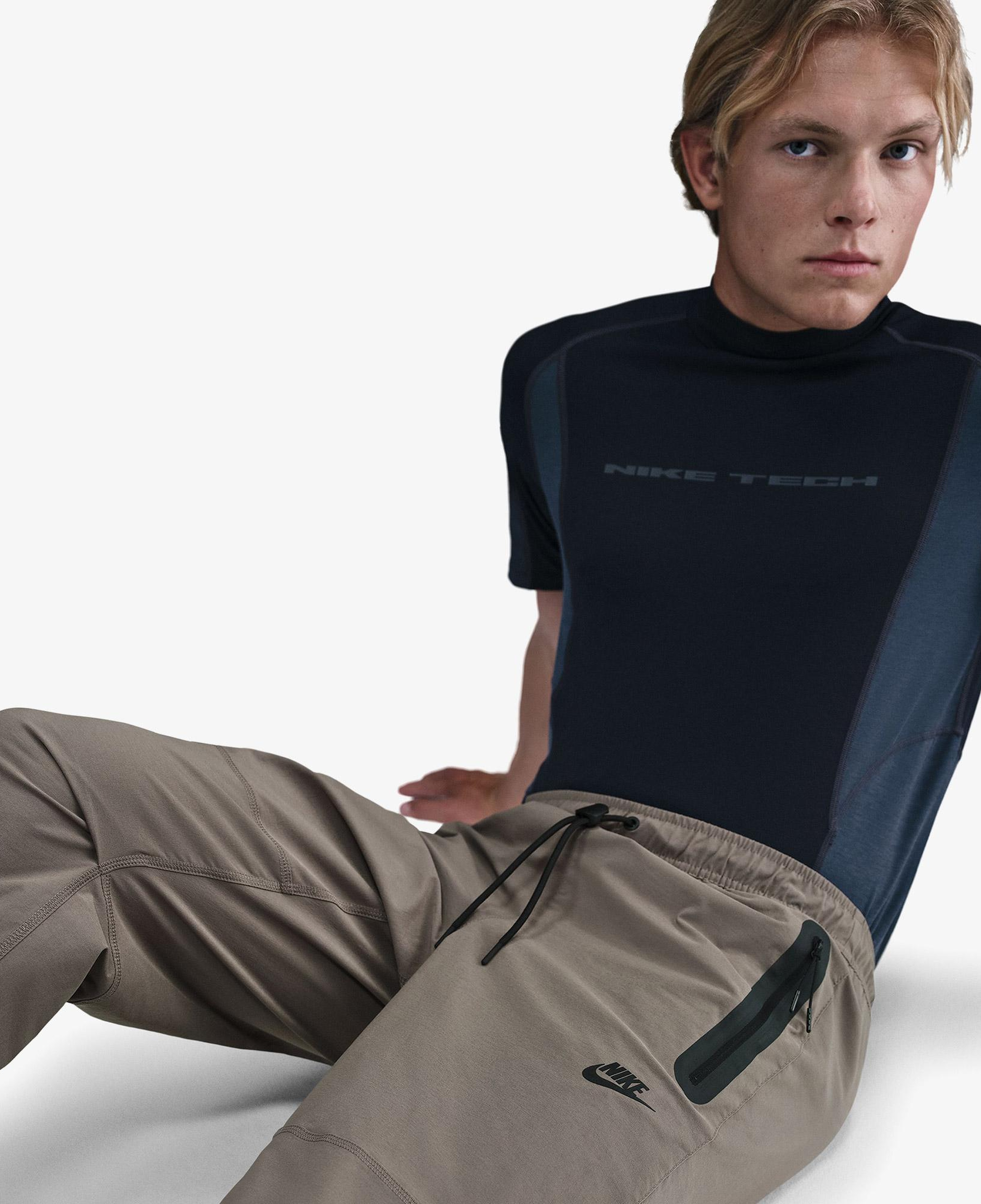 Nike Tech Woven Erkek Kahverengi Eşofman Altı