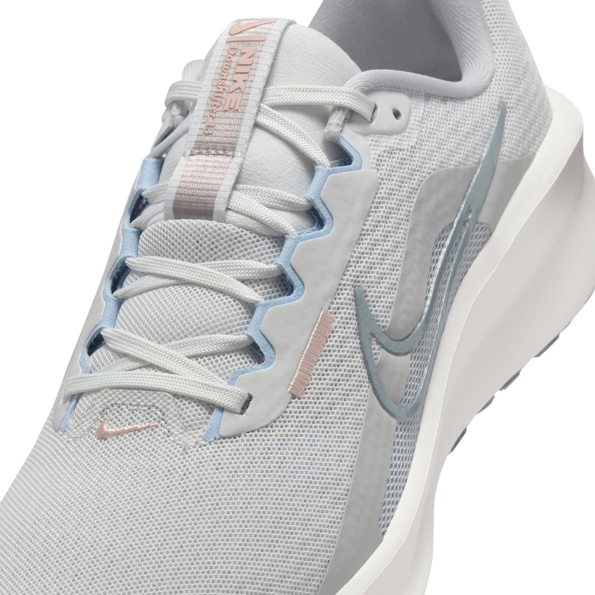 Nike Downshifter 13 Kadın Gri Koşu Ayakkabısı
