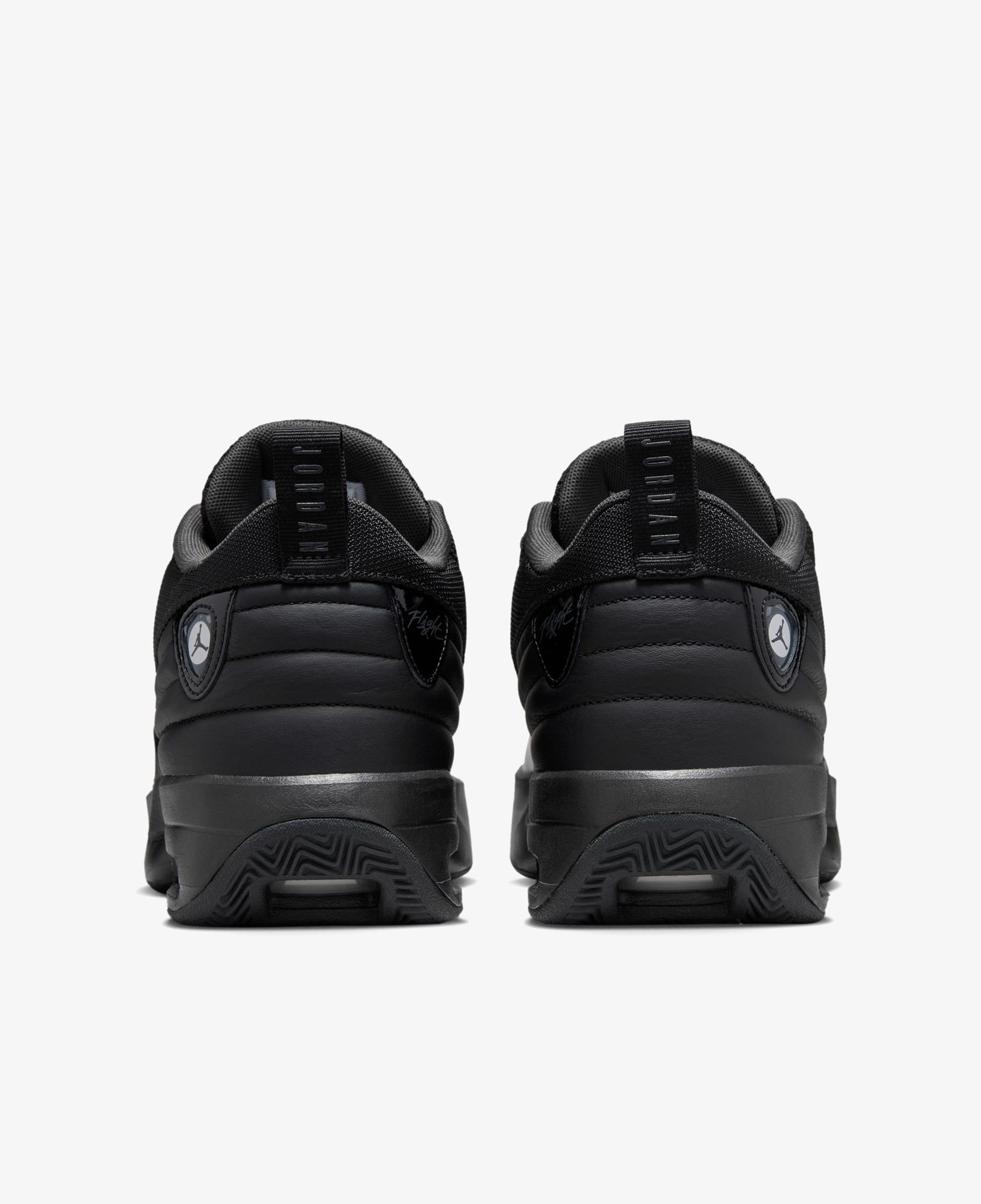 Jordan Max Aura 6 Erkek Siyah Spor Ayakkabı