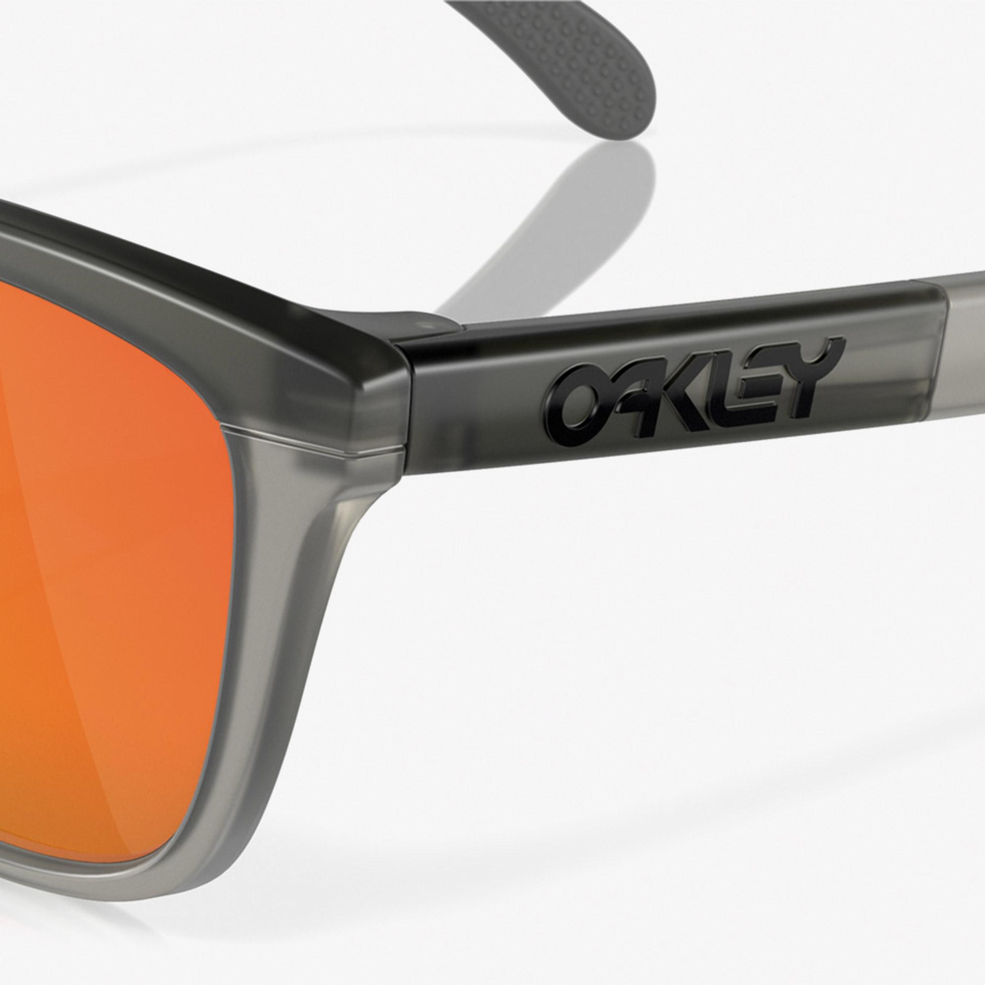 OAKLEY 0OO9284 Injected Erkek Gri Güneş Gözlüğü