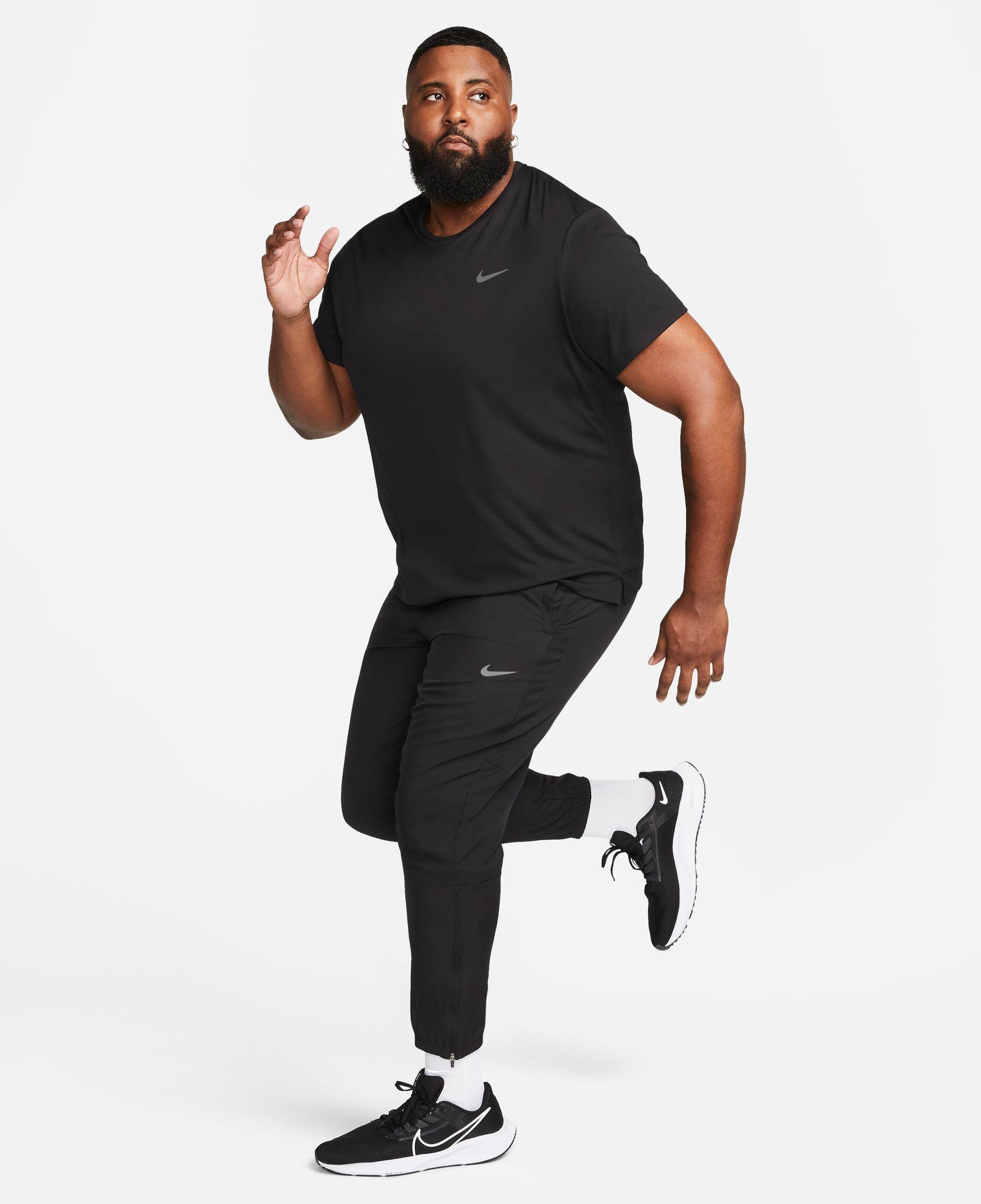 Nike Dri-Fit Miler Erkek Siyah T-Shirt