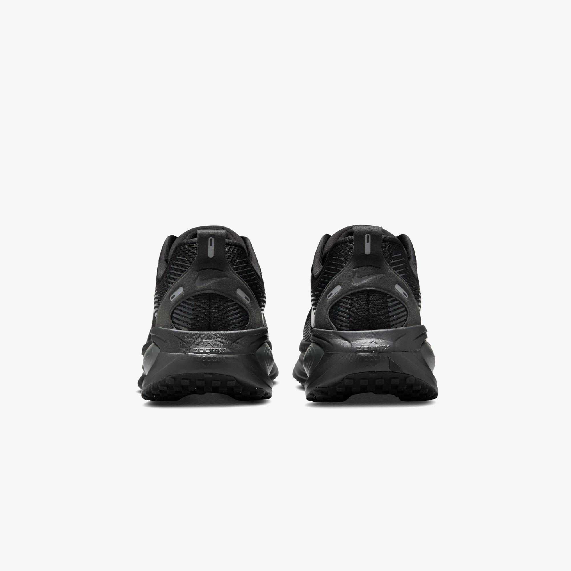 Nike Vomero 18 Erkek Siyah Koşu Ayakkabısı