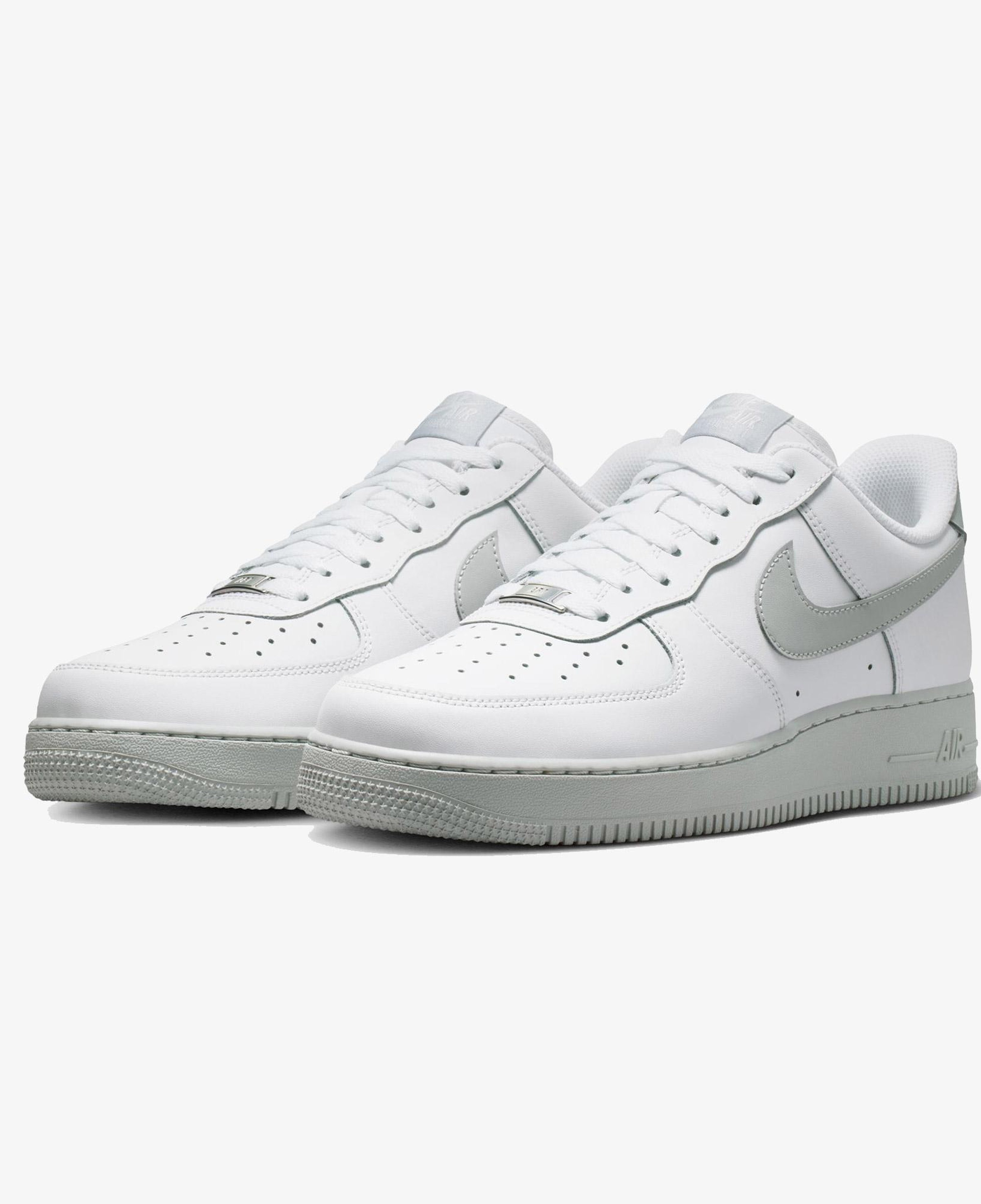 Nike Air Force 1 '07 Erkek Beyaz Spor Ayakkabı