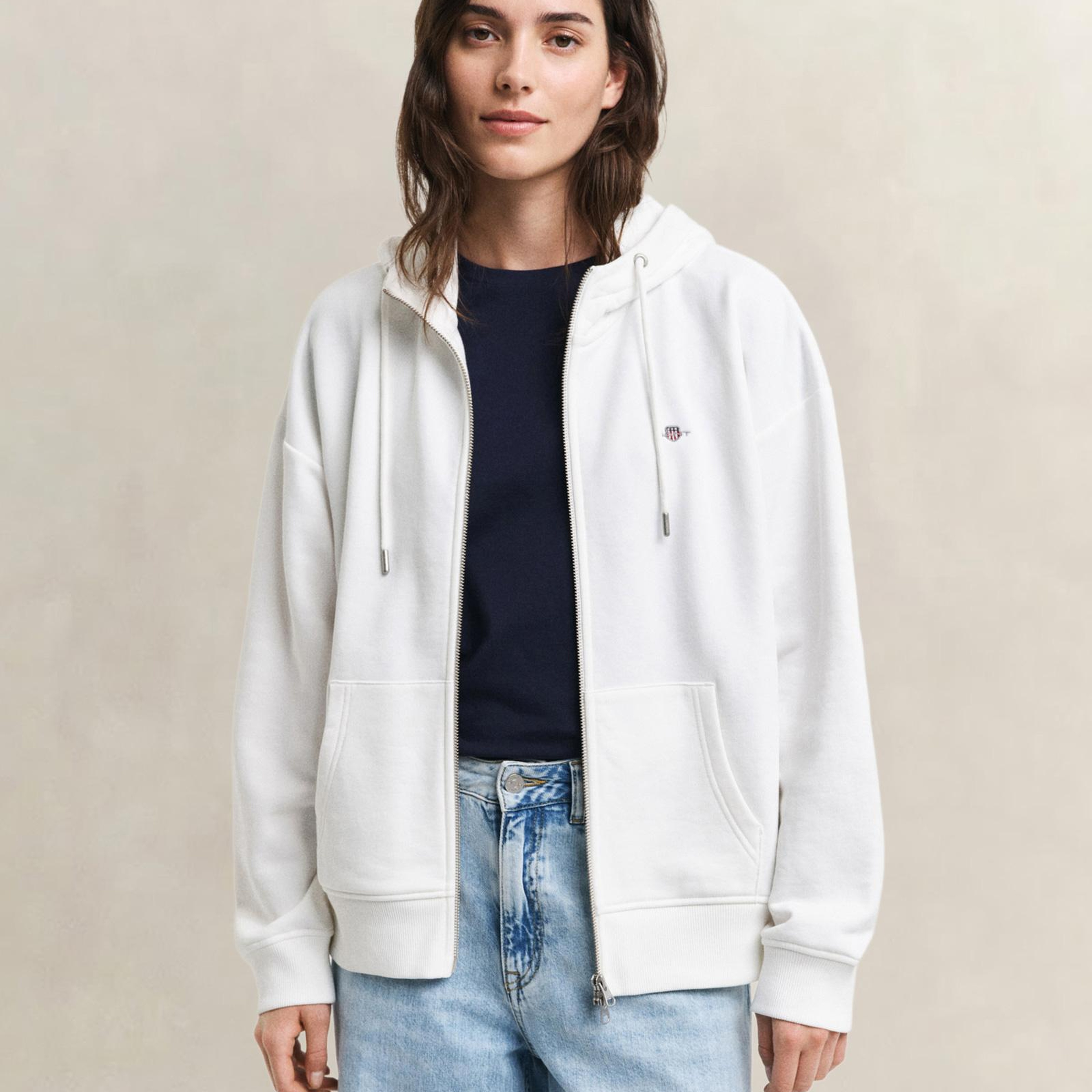 GANT Kadın Beyaz Relaxed Fit Kapüşonlu Sweatshirt