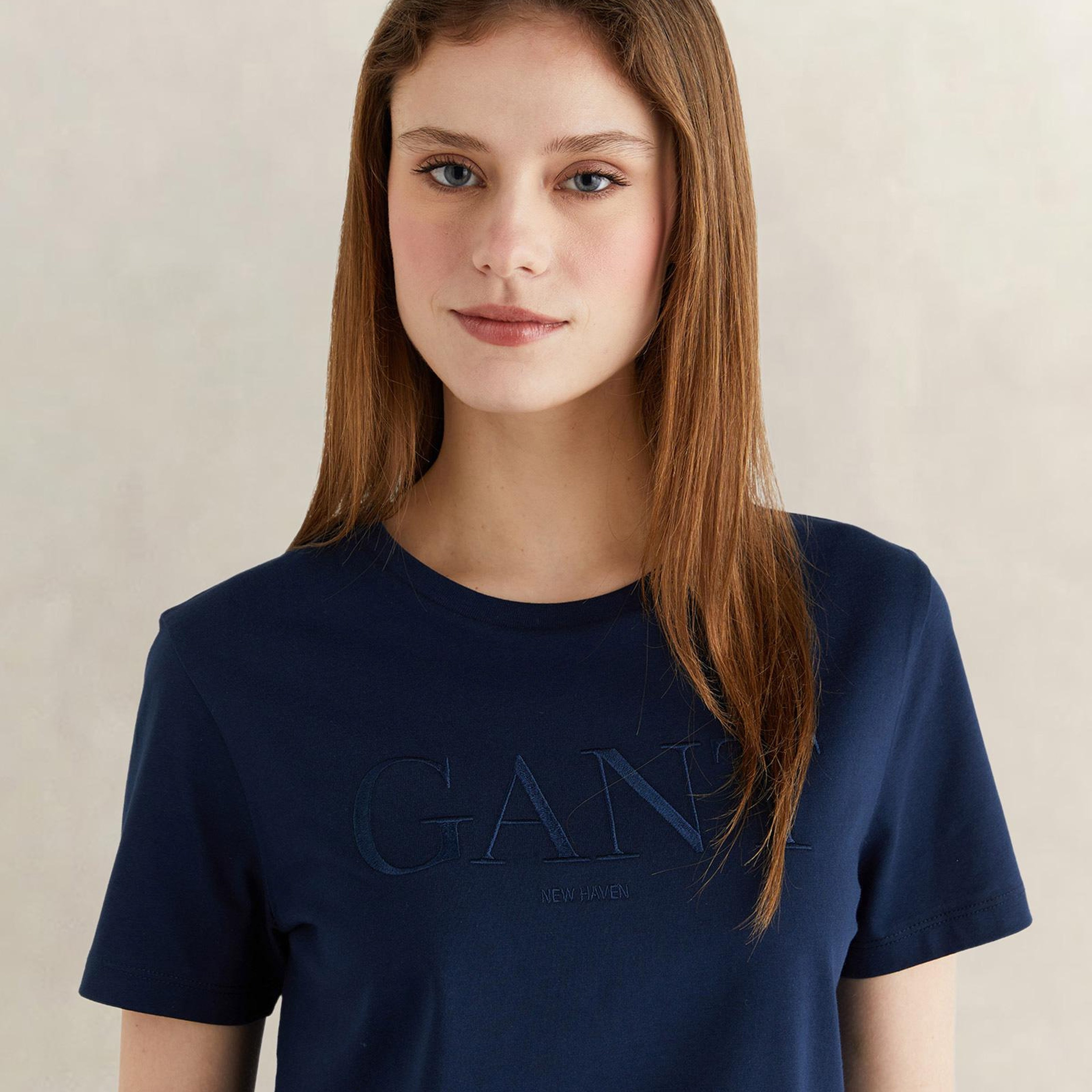 GANT Kadın Lacivert Bisiklet Yaka Regular Fit T-Shirt