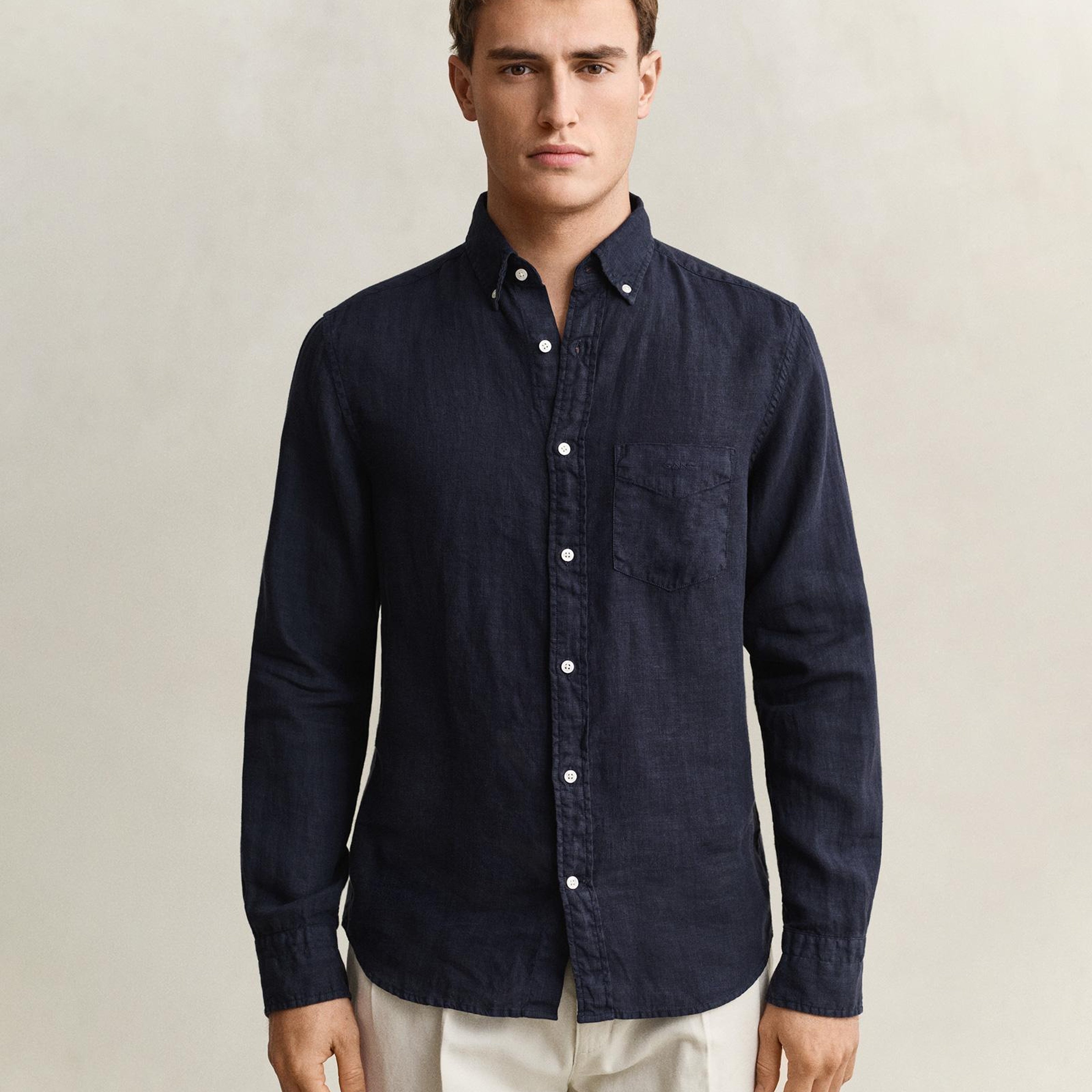 GANT Erkek Lacivert Regular Fit Düğmeli Yaka Keten Gömlek