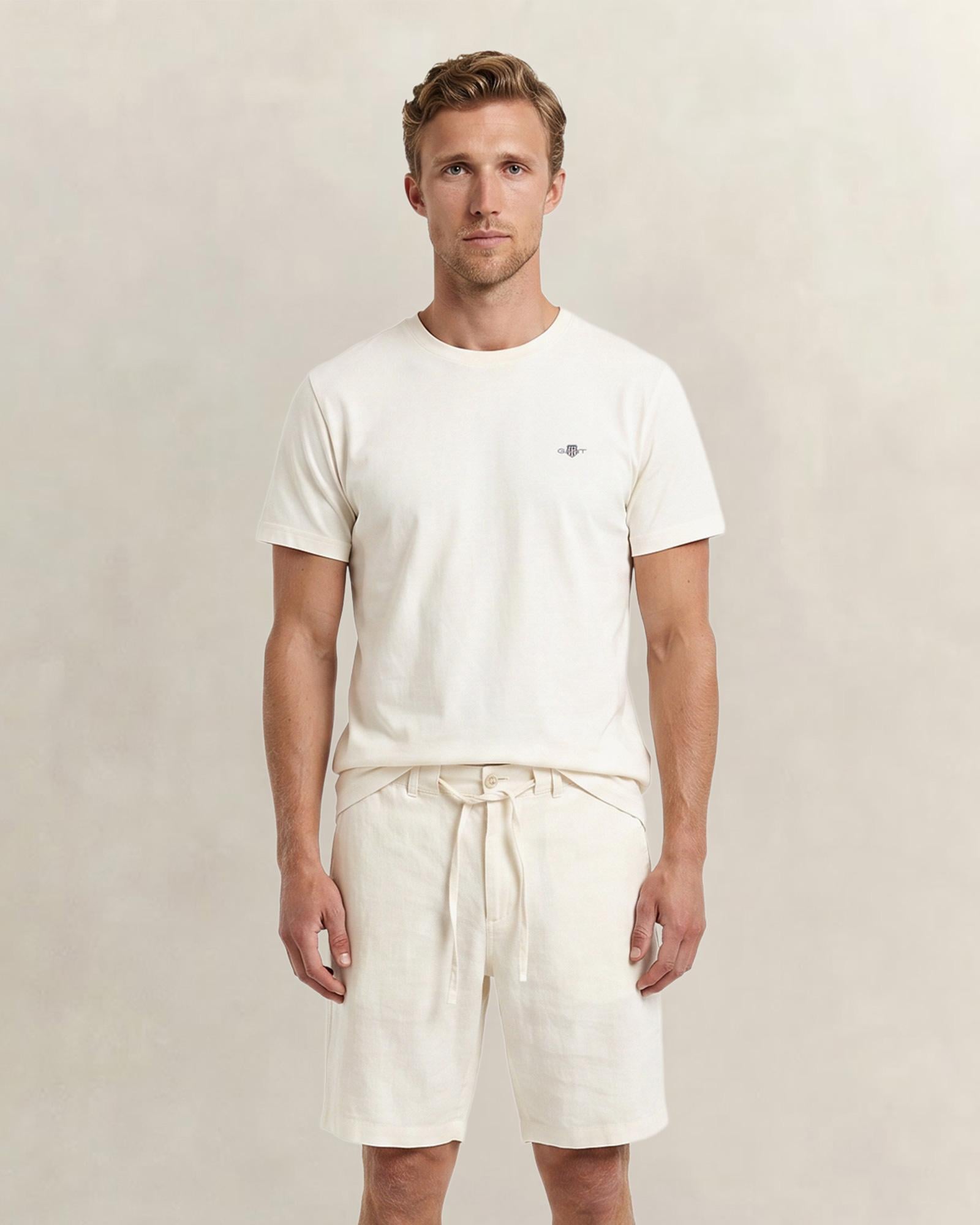 GANT Erkek Beyaz Bisiklet Yaka Regular Fit Logolu T-Shirt