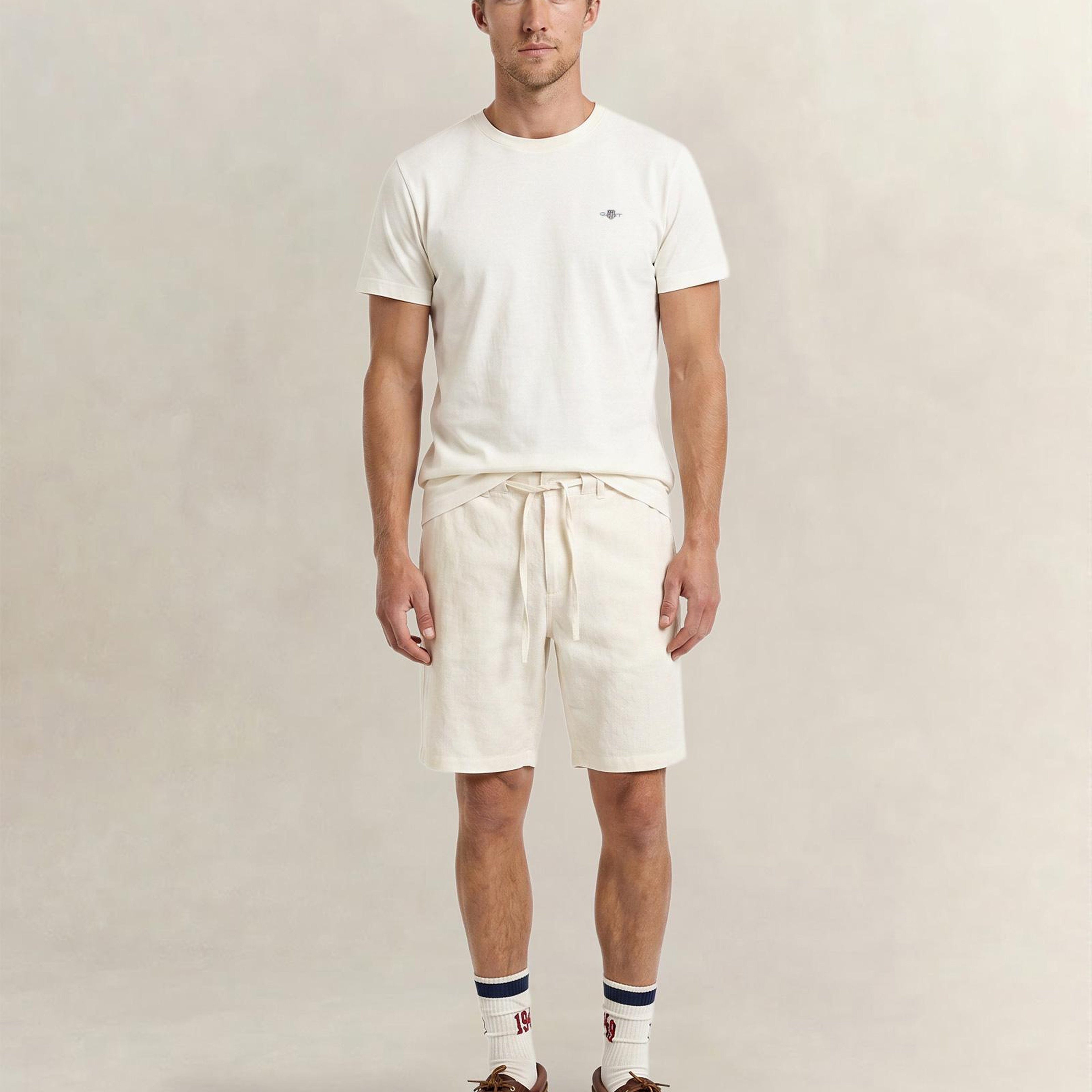 GANT Erkek Beyaz Bisiklet Yaka Regular Fit Logolu T-Shirt