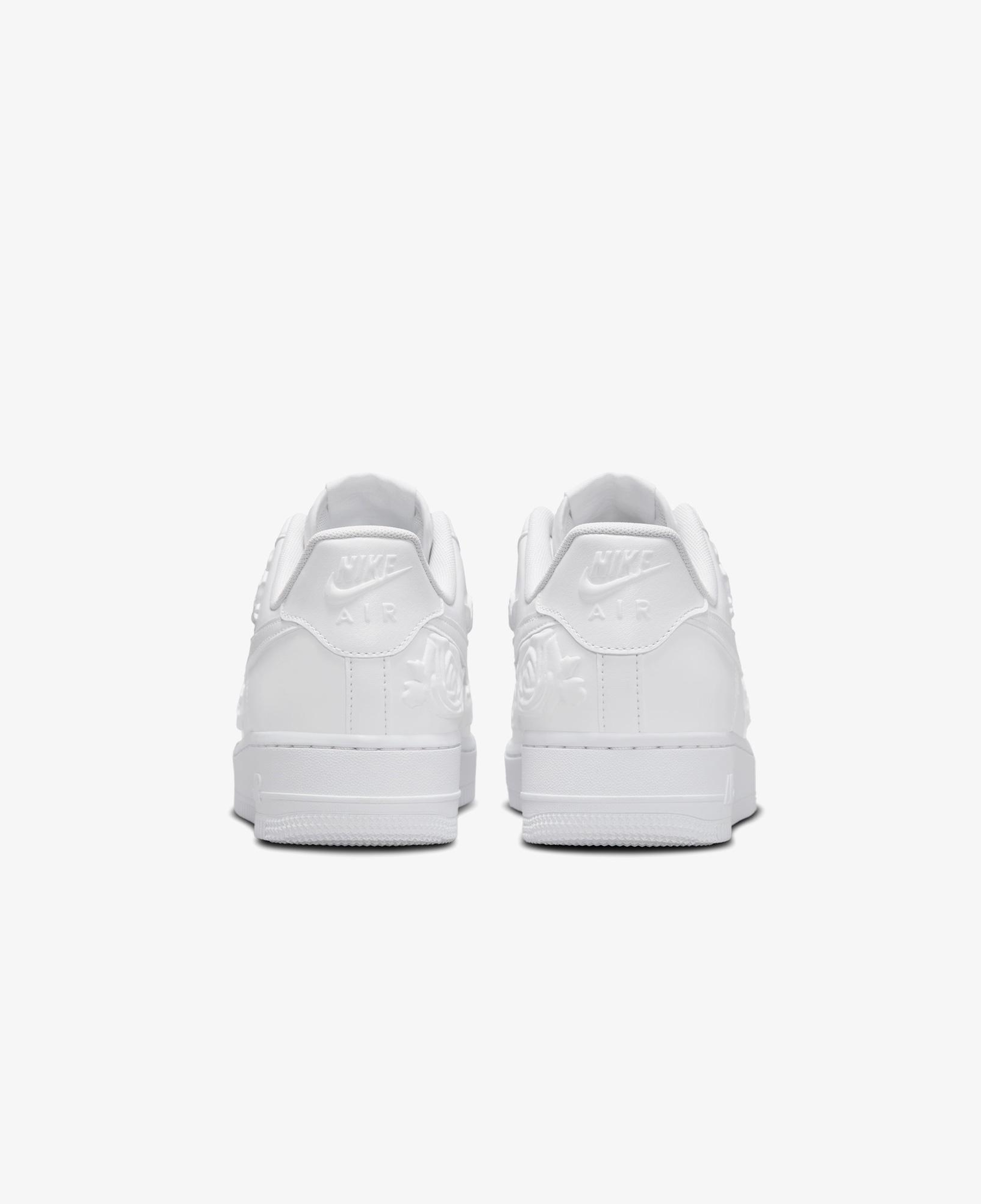 Nike Air Force 1 '07 Kadın Beyaz Spor Ayakkabı