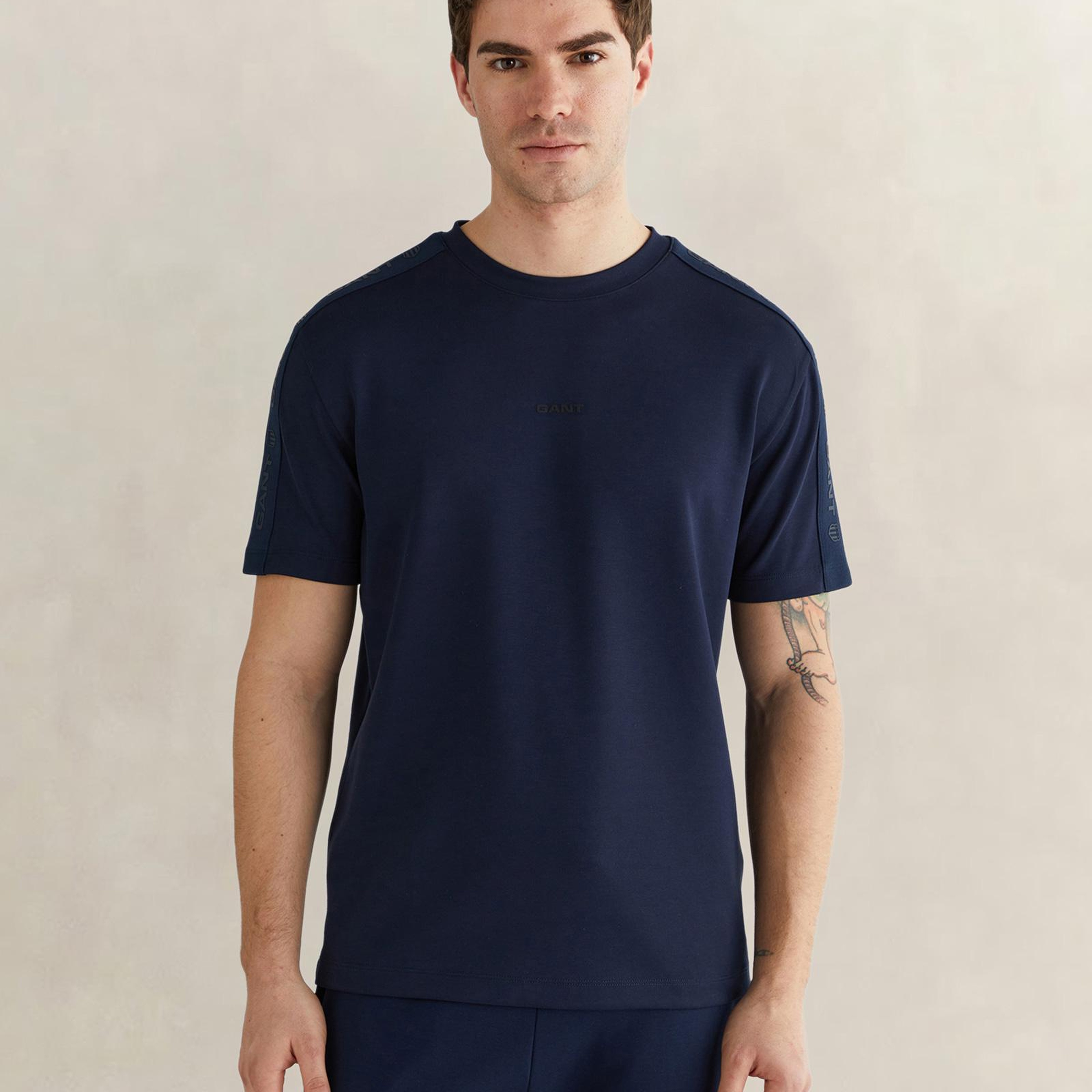 GANT Erkek Lacivert Kısa Kollu T-Shirt