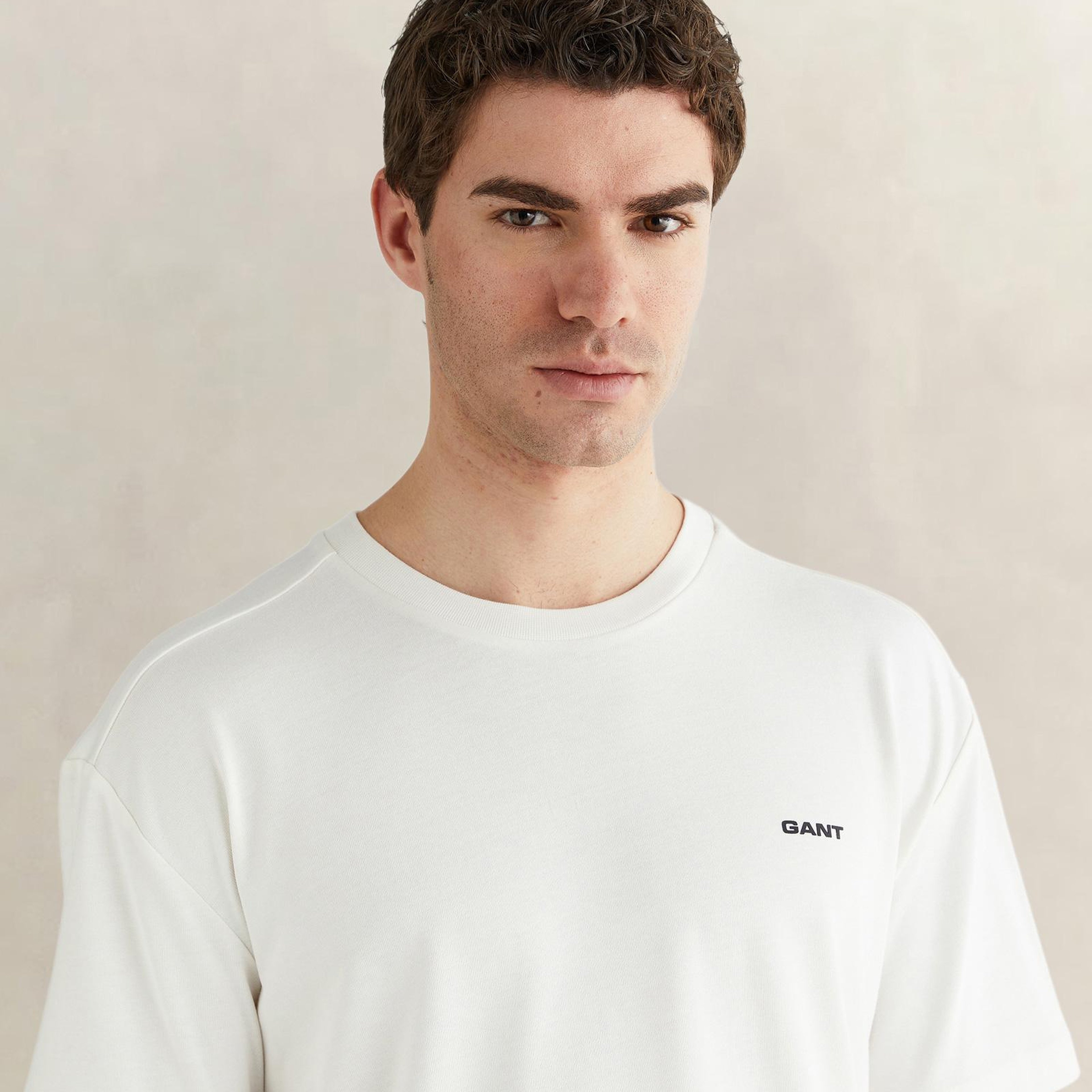 GANT Erkek Beyaz Kısa Kollu T-Shirt