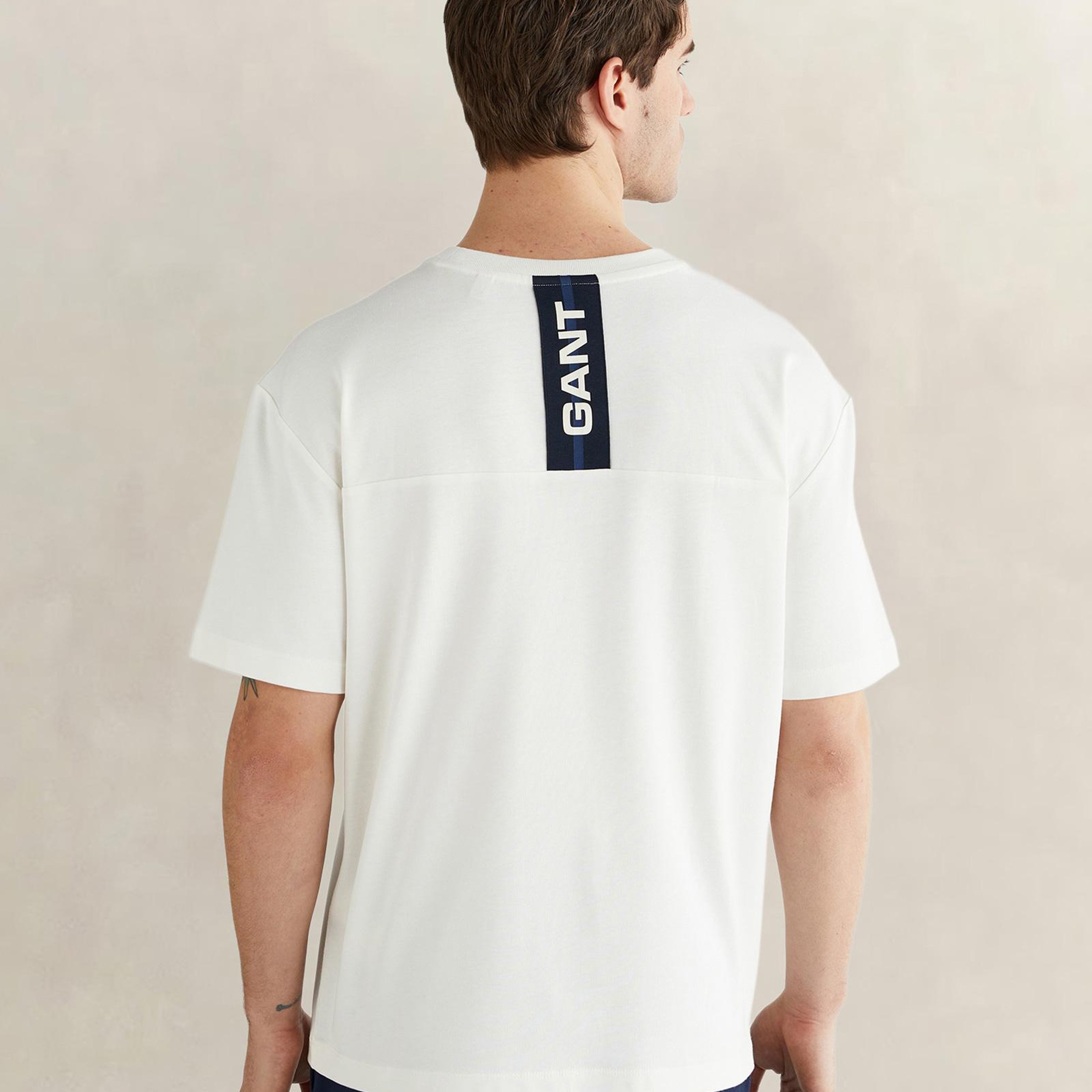 GANT Erkek Beyaz Kısa Kollu T-Shirt