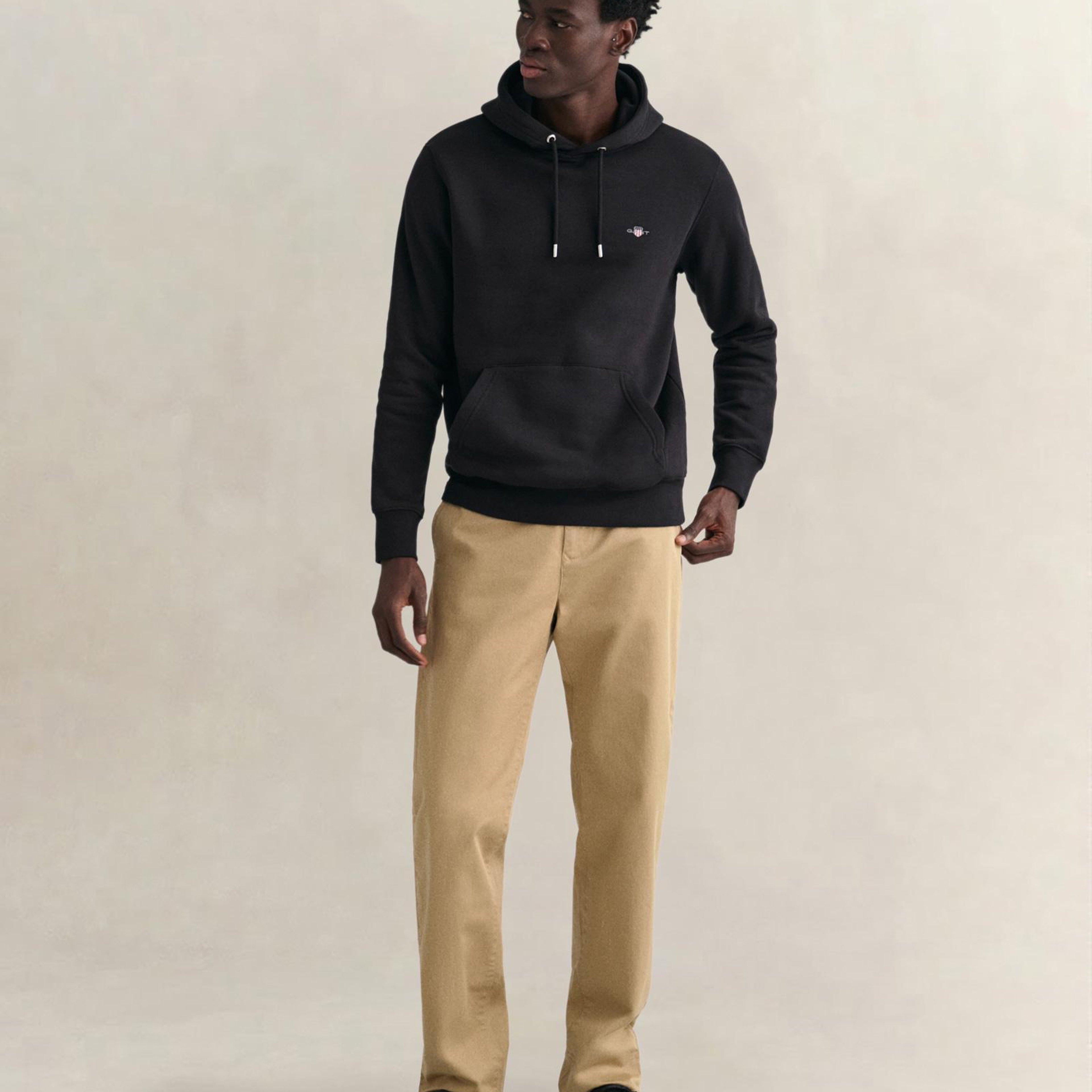 GANT Erkek Siyah Regular Fit Kapüşonlu Sweatshirt