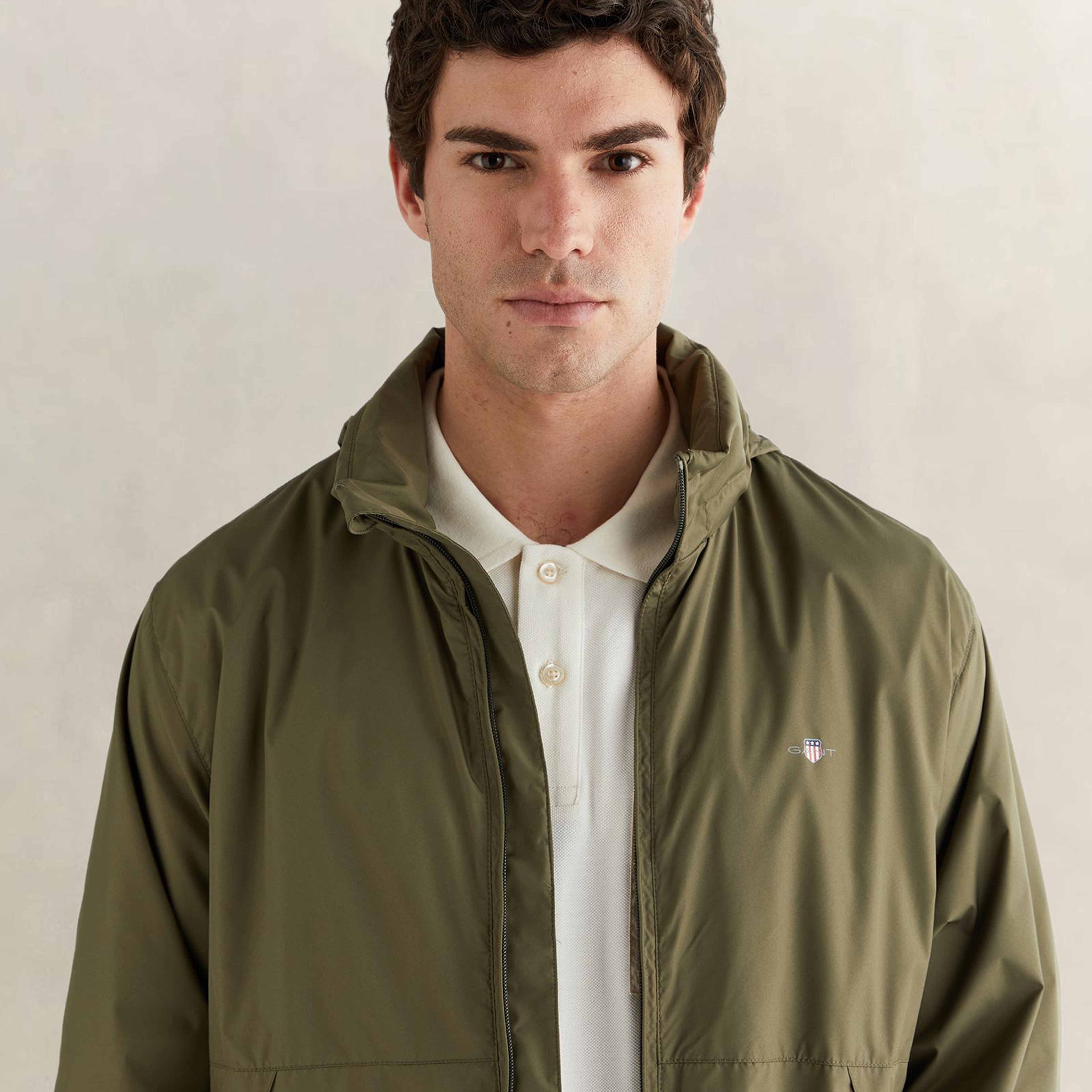GANT Erkek Yeşil Regular Fit Kapüşonlu Rüzgarlık