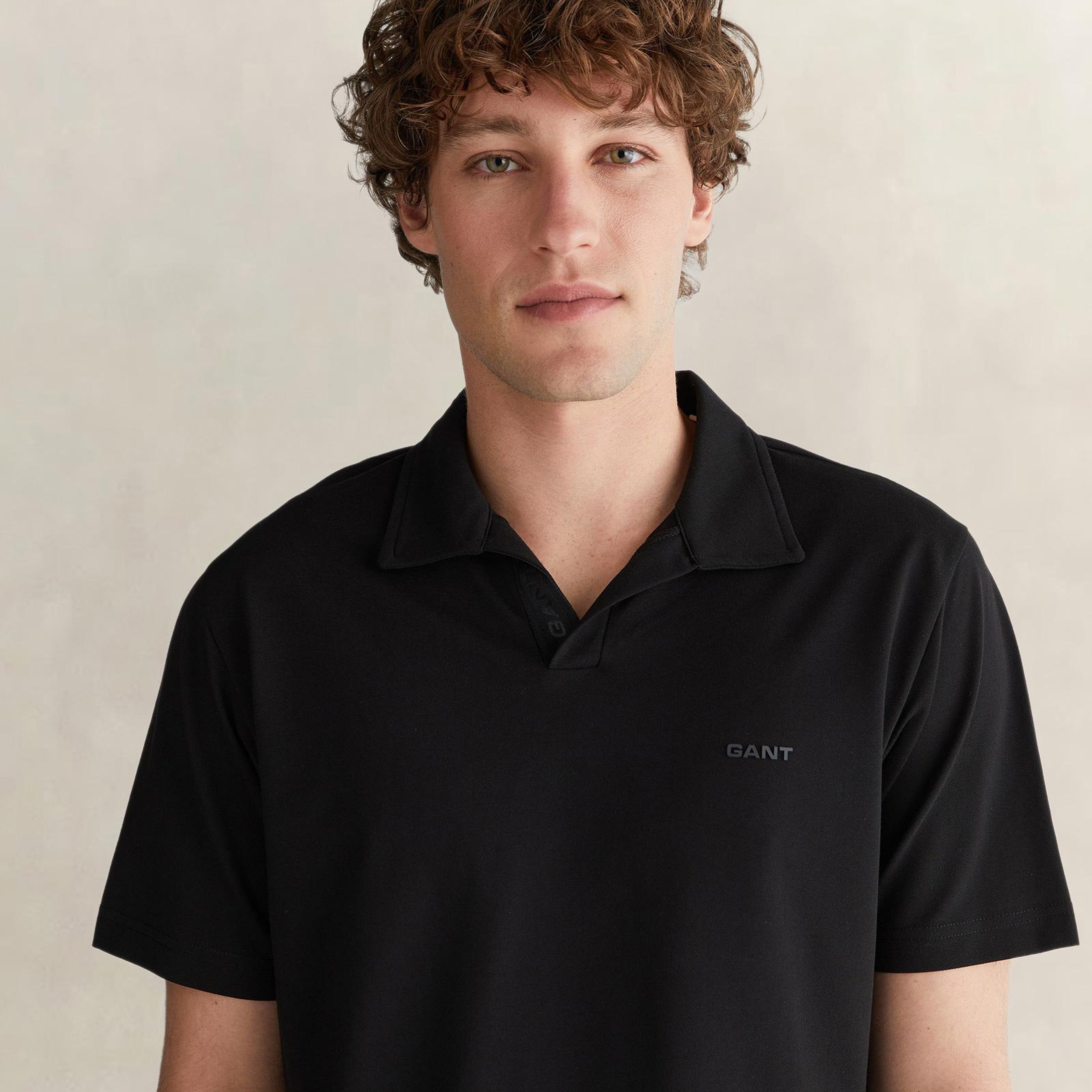 GANT Erkek Siyah Regular Fit Polo Yaka T-Shirt