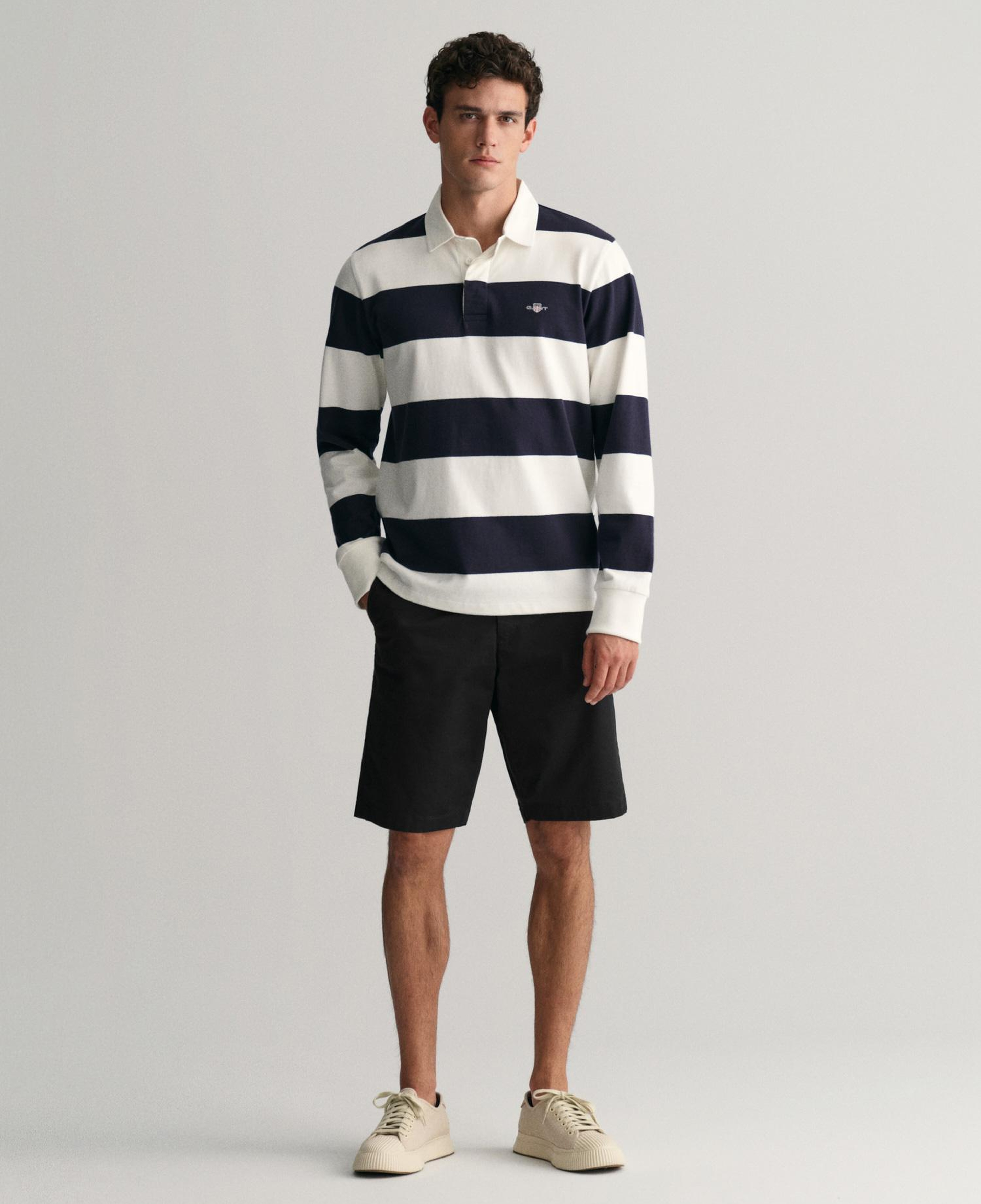 GANT Erkek Siyah Relaxed Fit Chino Şort