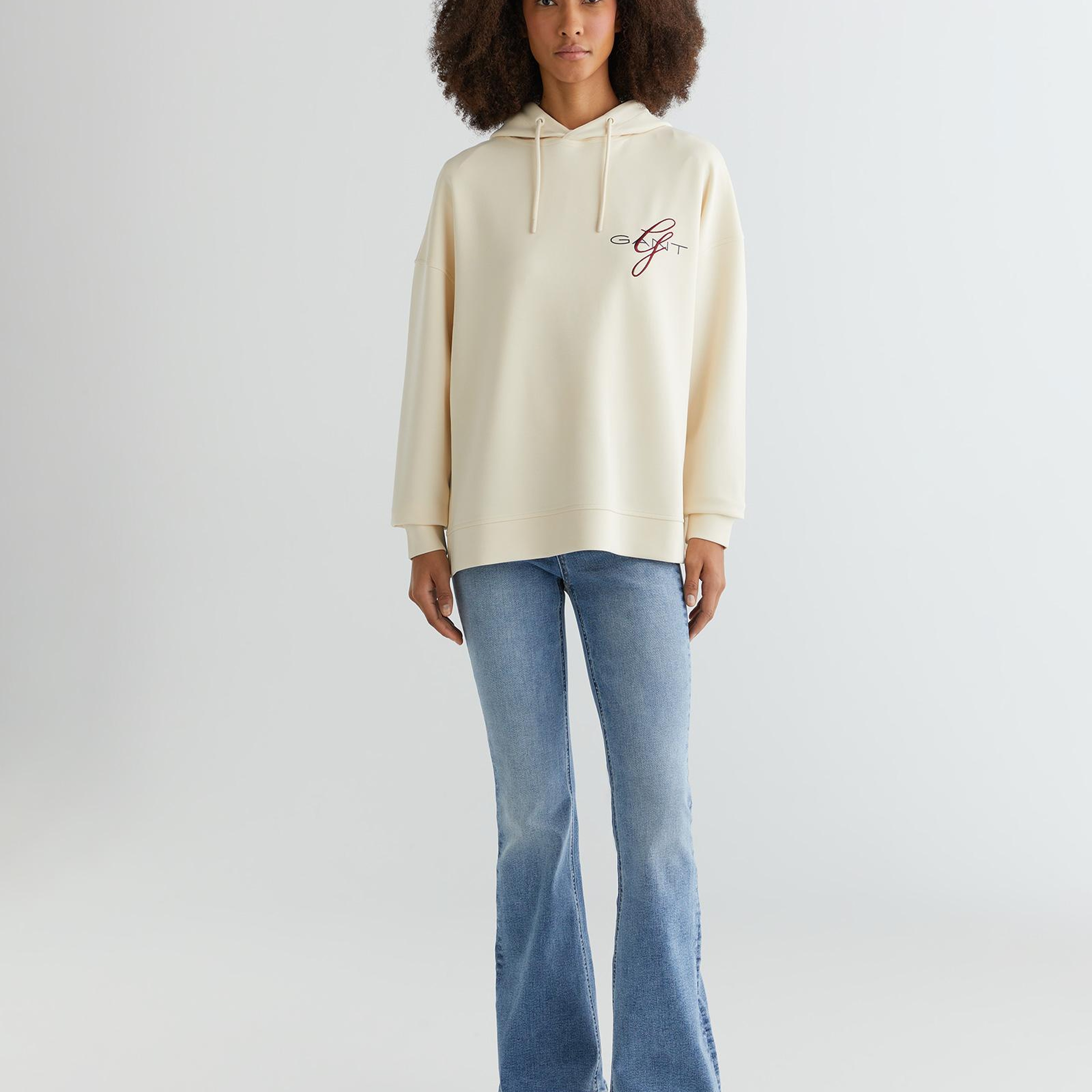 GANT Kadın Krem Oversize Fit Kapüşonlu Logolu Sweatshirt