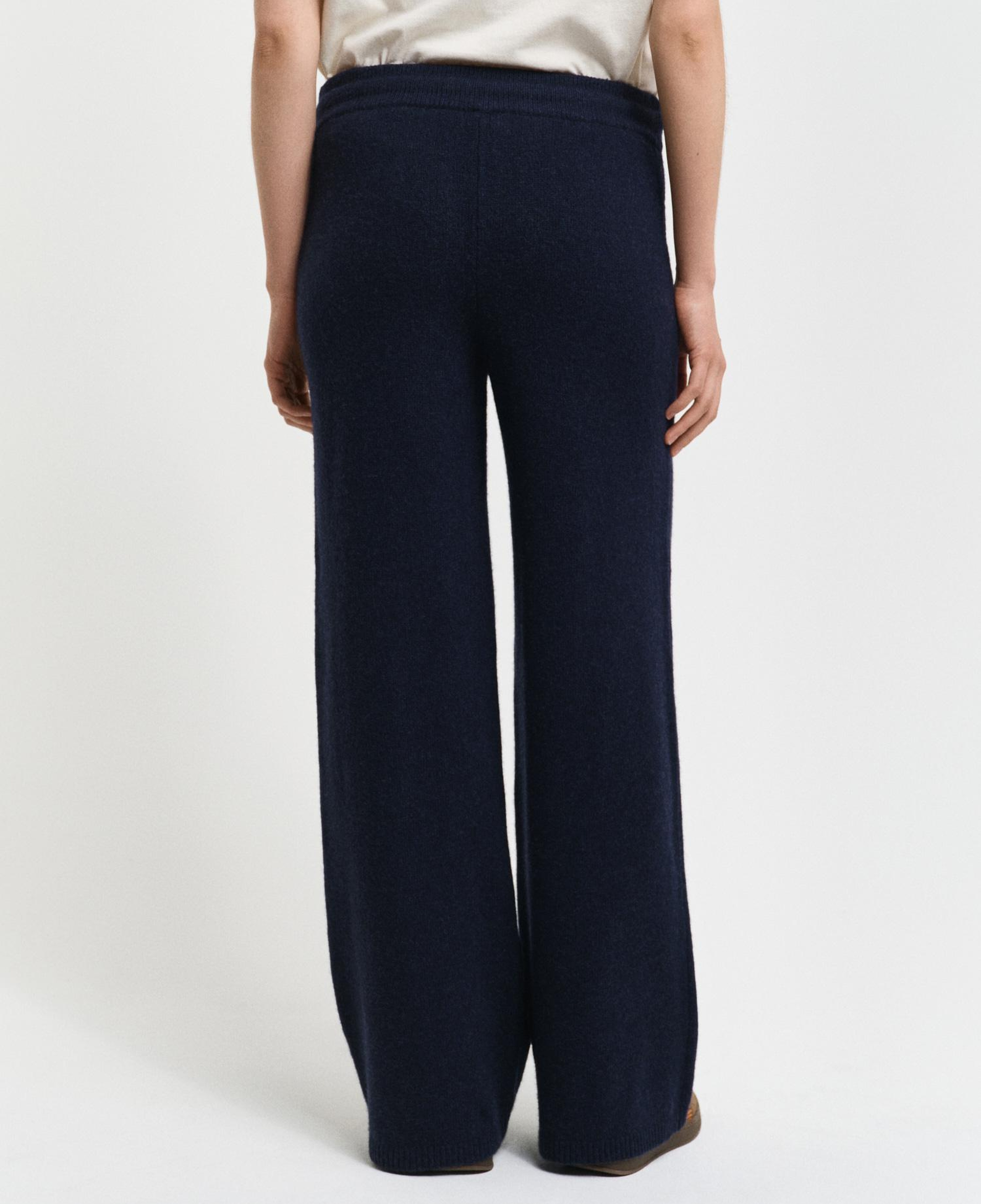 GANT Kadın Lacivert Regular Fit Pantolon