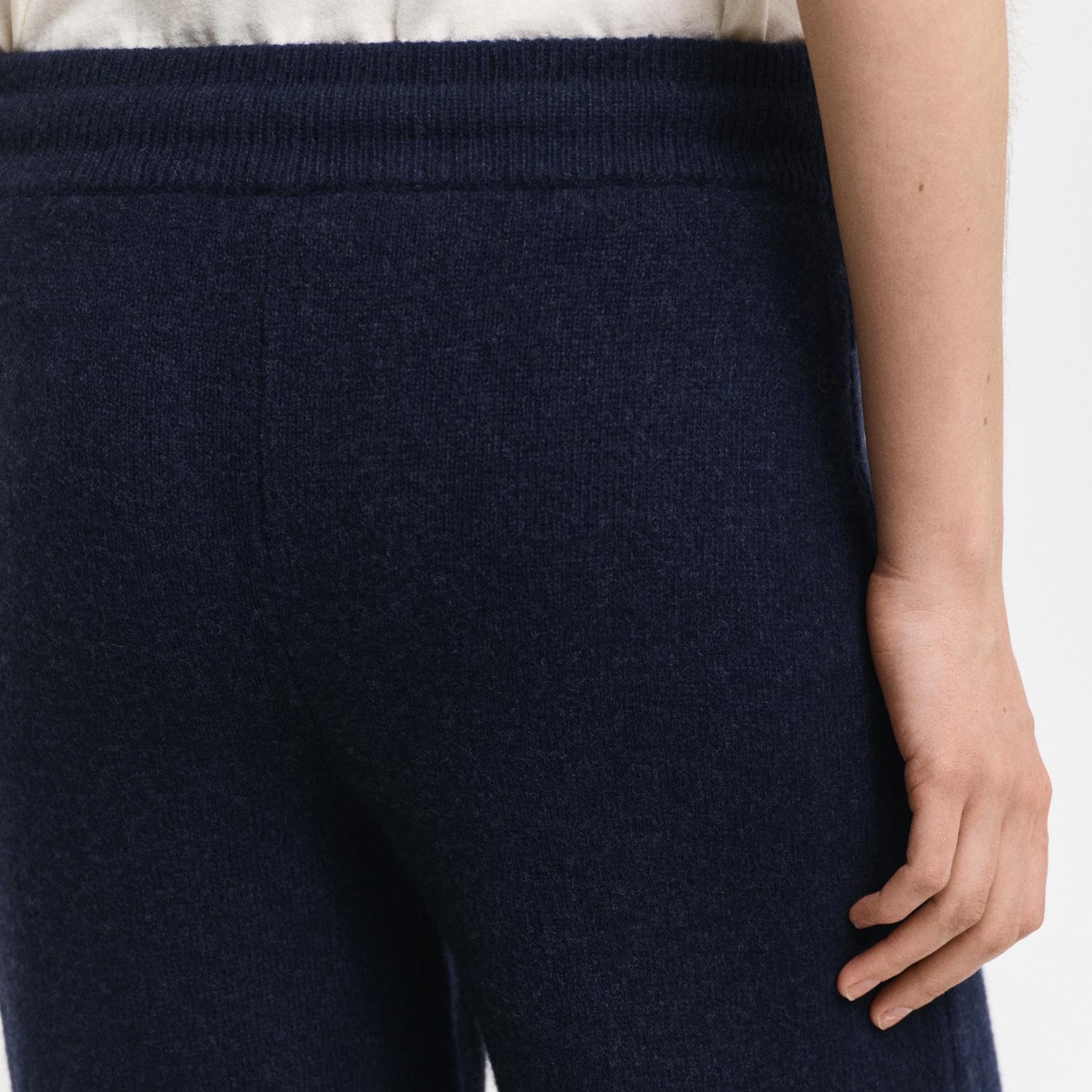 GANT Kadın Lacivert Regular Fit Pantolon
