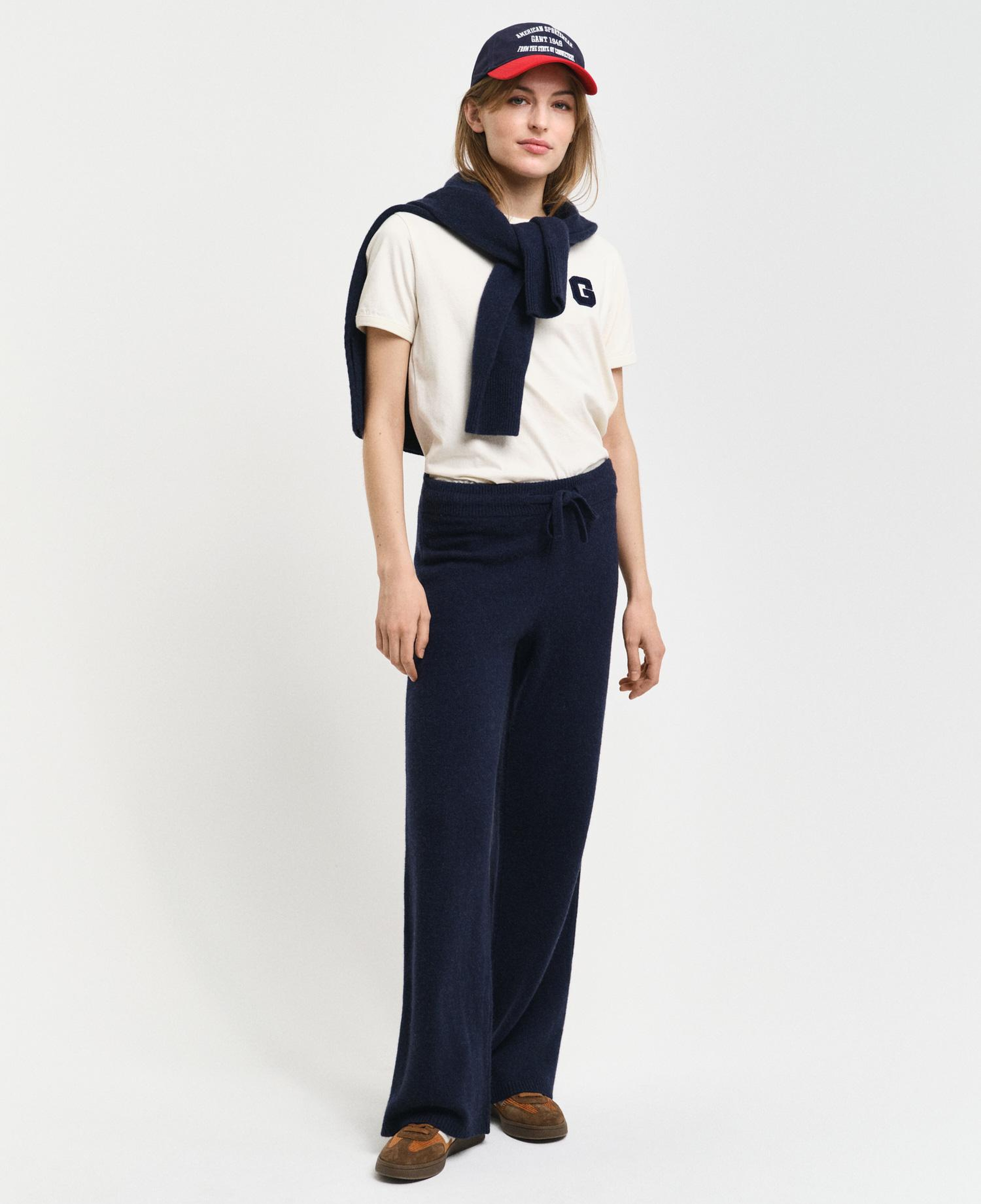 GANT Kadın Lacivert Regular Fit Pantolon