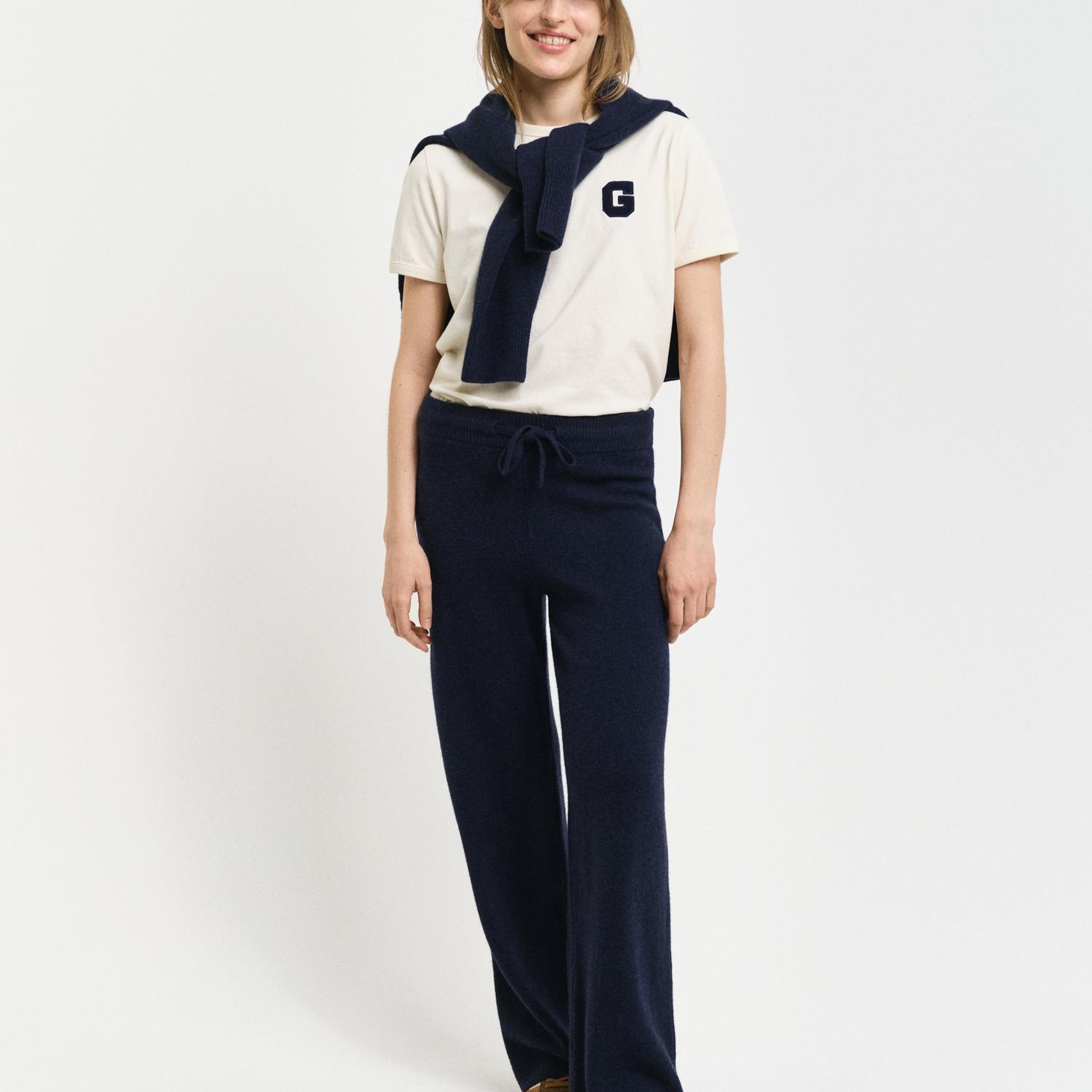 GANT Kadın Lacivert Regular Fit Pantolon